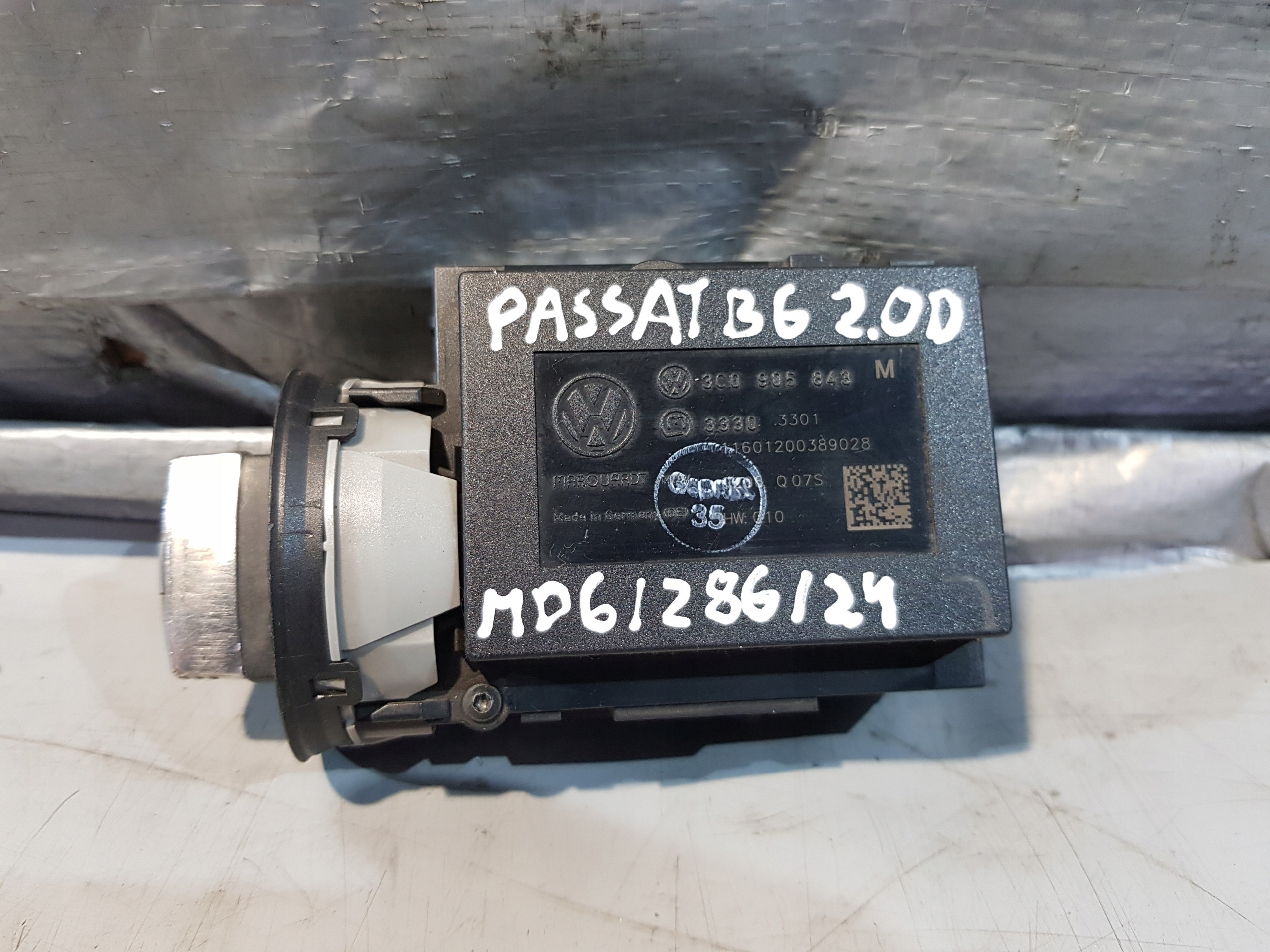 ignition key VW PASSAT B6 2.0 TDI
