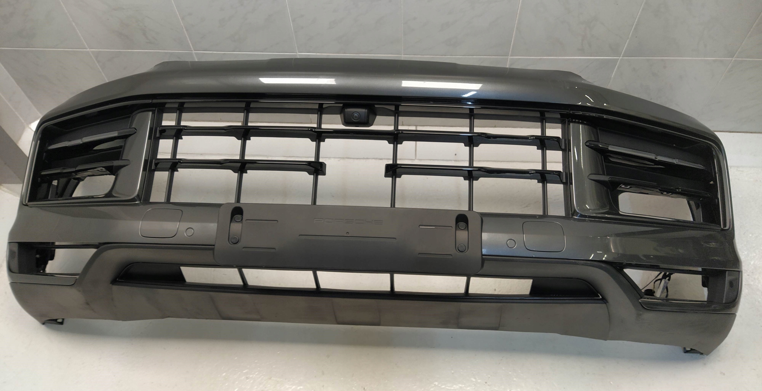 PORSCHE CAYENNE 9Y LIFT 23- front bumper UZBROJONY W 4XPDC KAMERA LED
