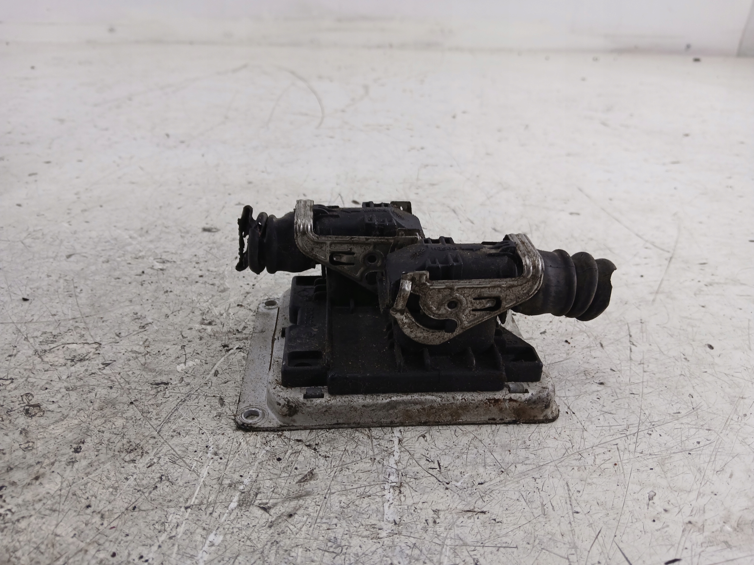 OPEL CORSA B 1.2 control unit of the engine 90532610
