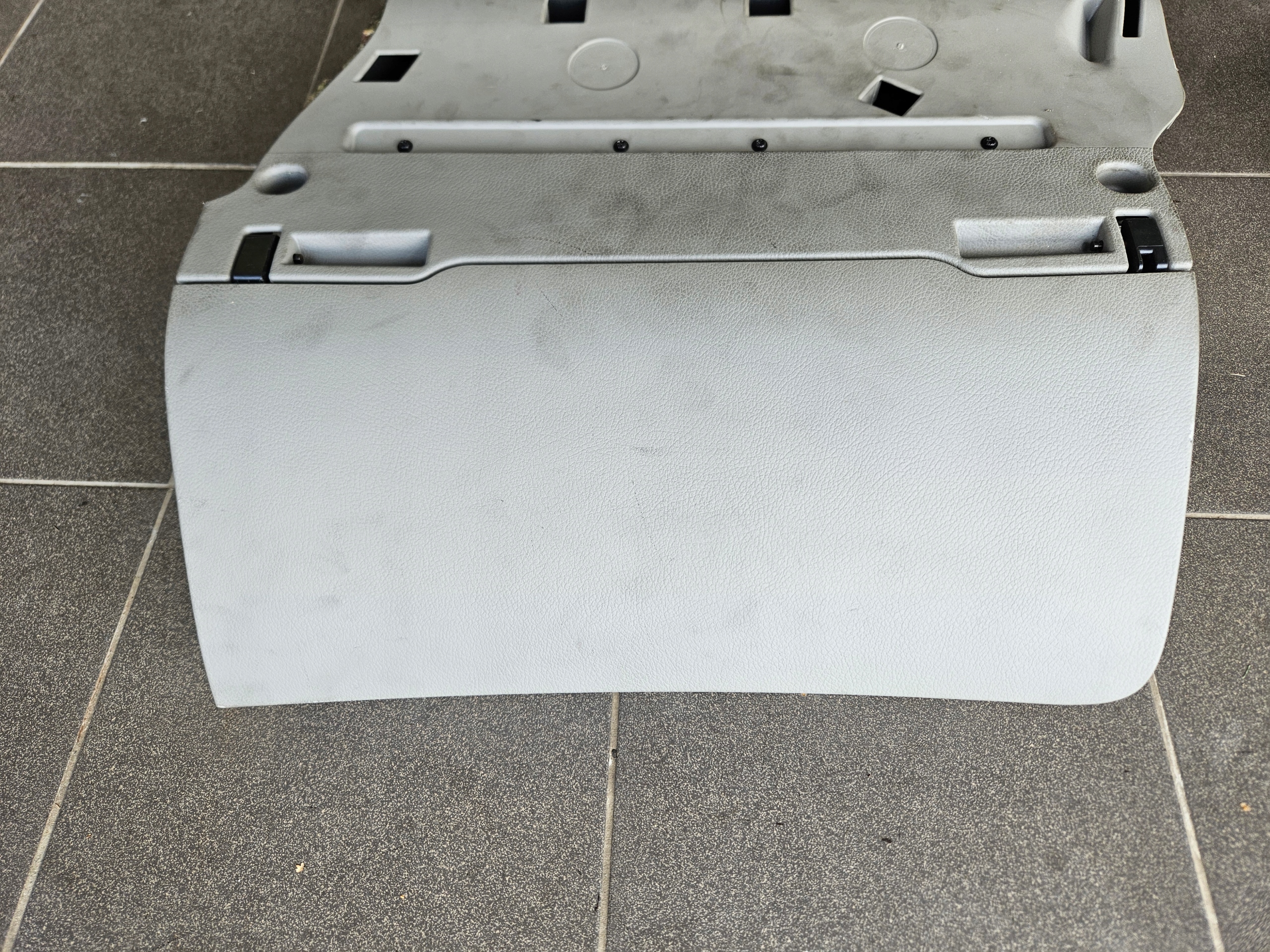 passenger compartment plato AUDI A6 C6 04-08 GORLICE 4F1857035CH