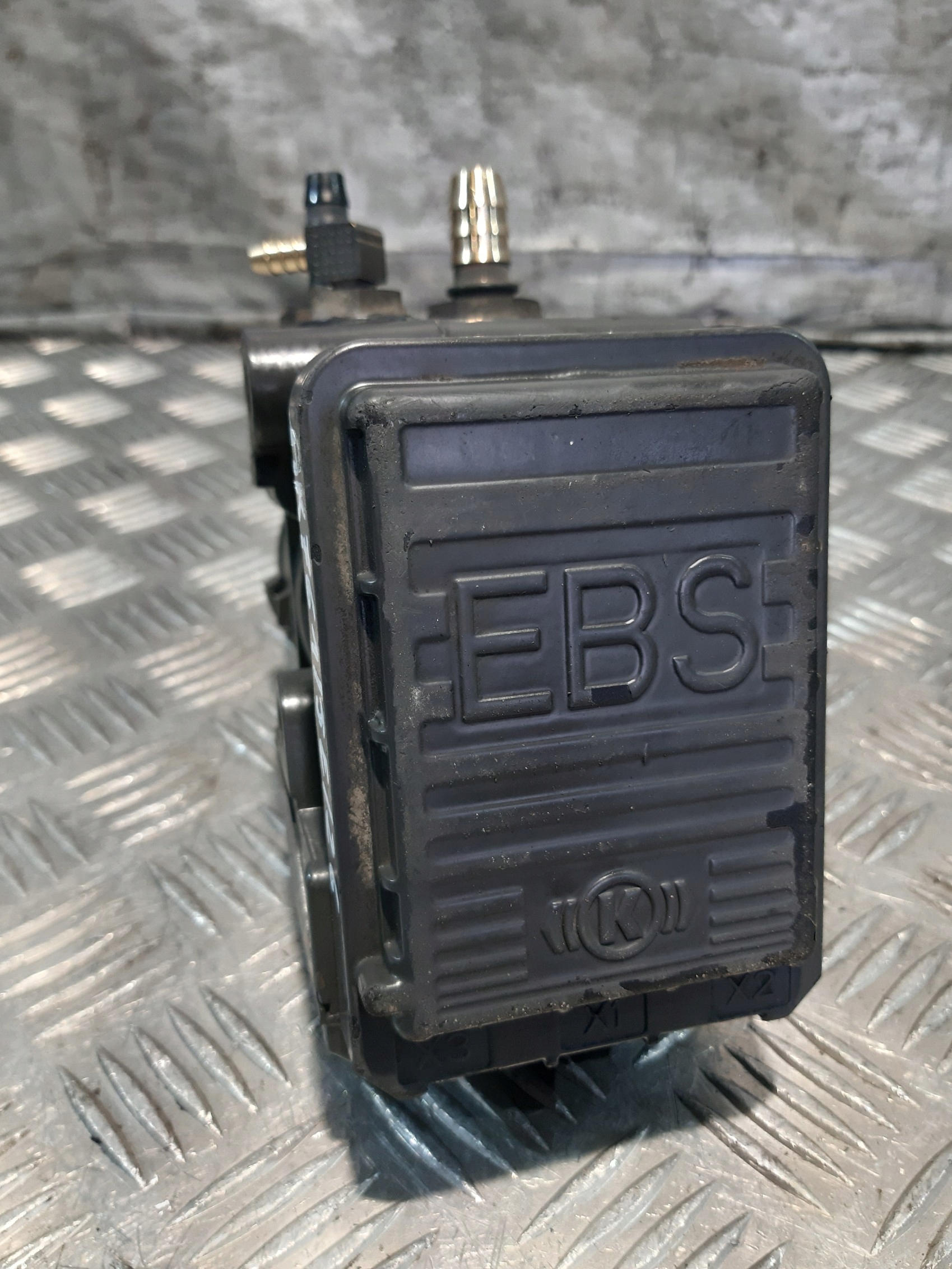 Sensor MODULATOR EBS KNORR-BREMSE K015420 MERCEDES ACTROS MP4