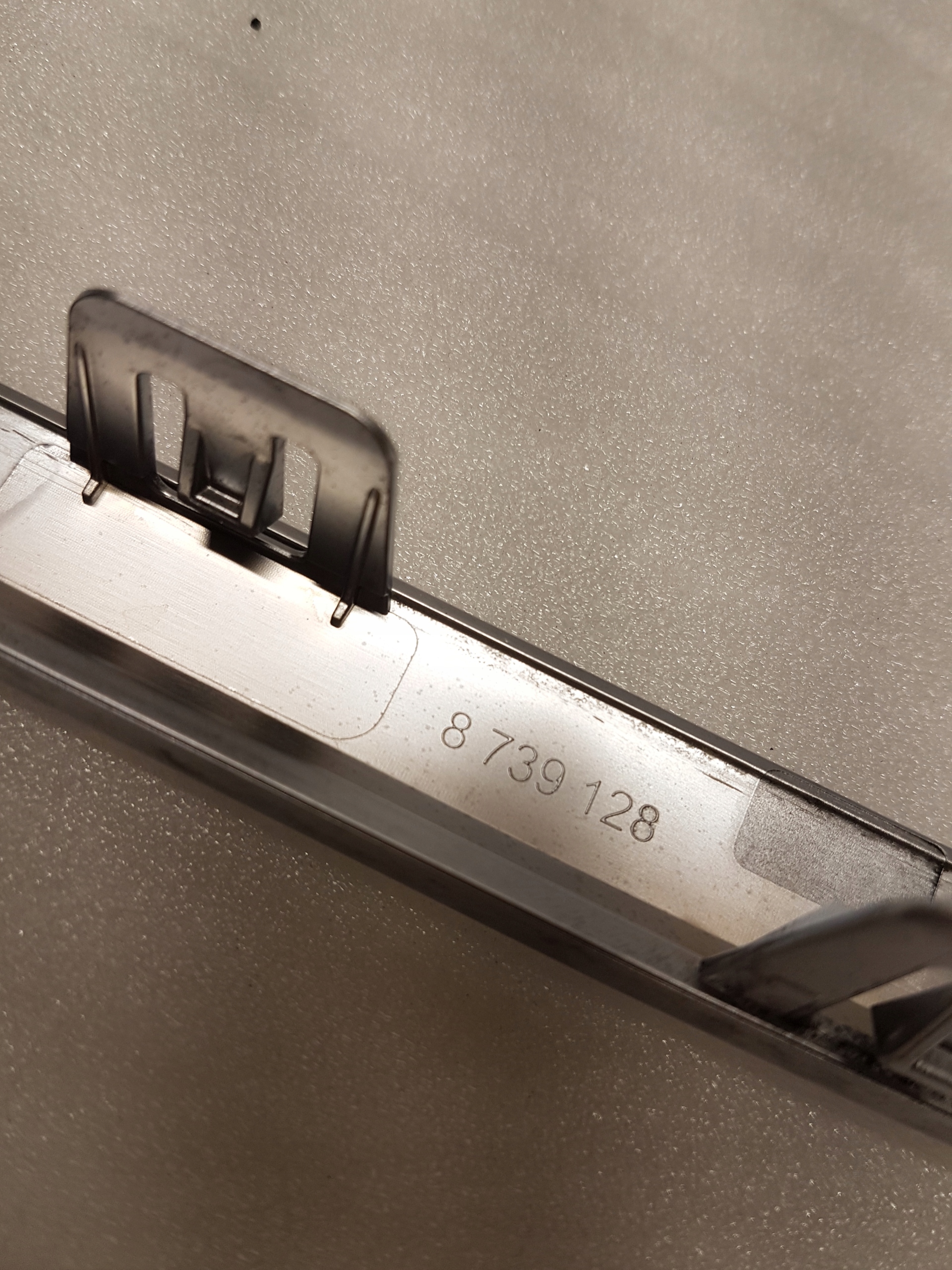 decorative trim central BMW 2 U06 8739128