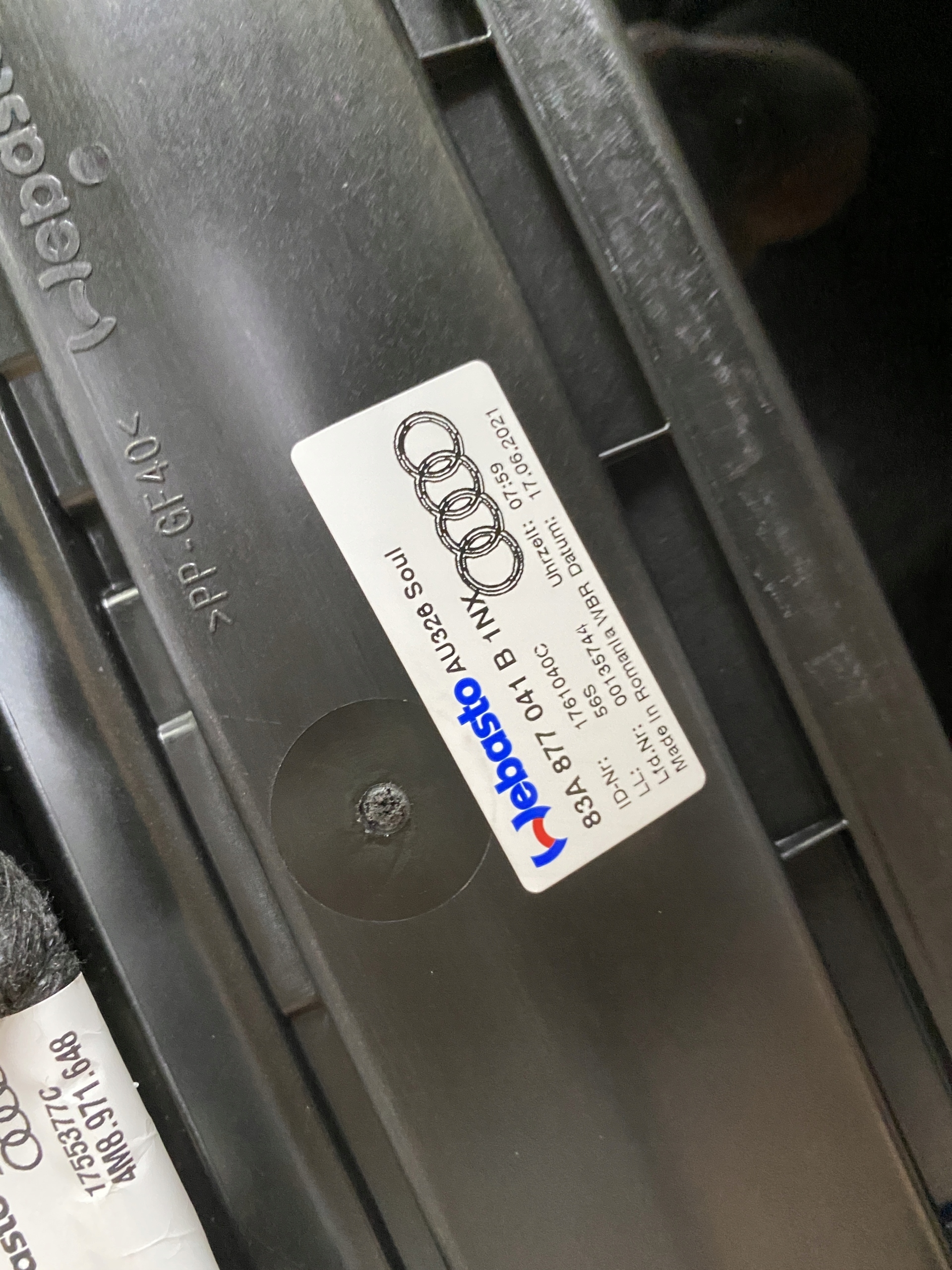 AUDI Q3 83A PANORAMA Schiebedach 83A877041B