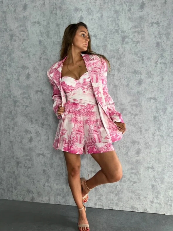 Sako Lamilla Floress Uni