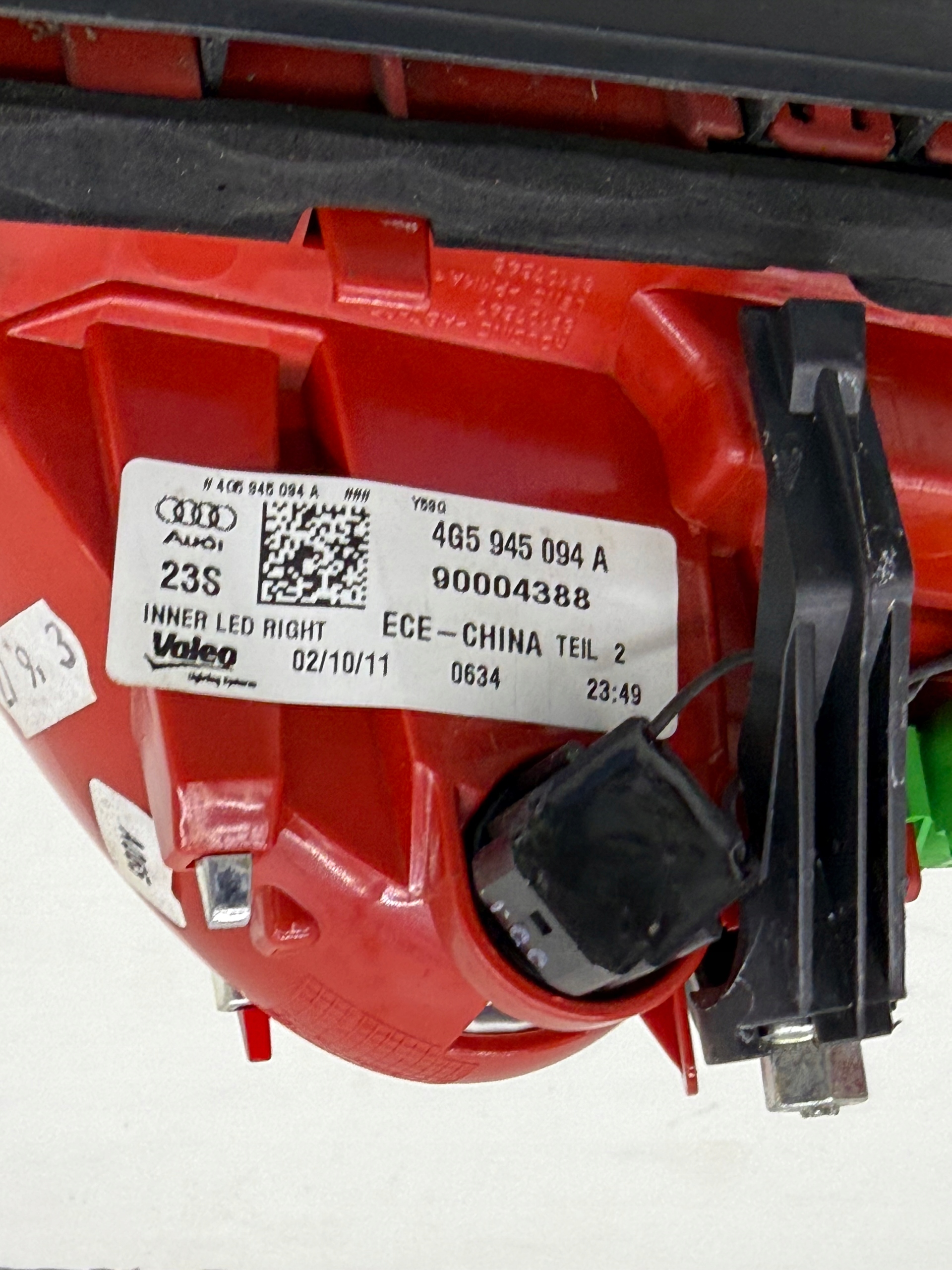 AUDI A6 C7 sedan light to the bonnet boot right rear part LED original IDEALNA!