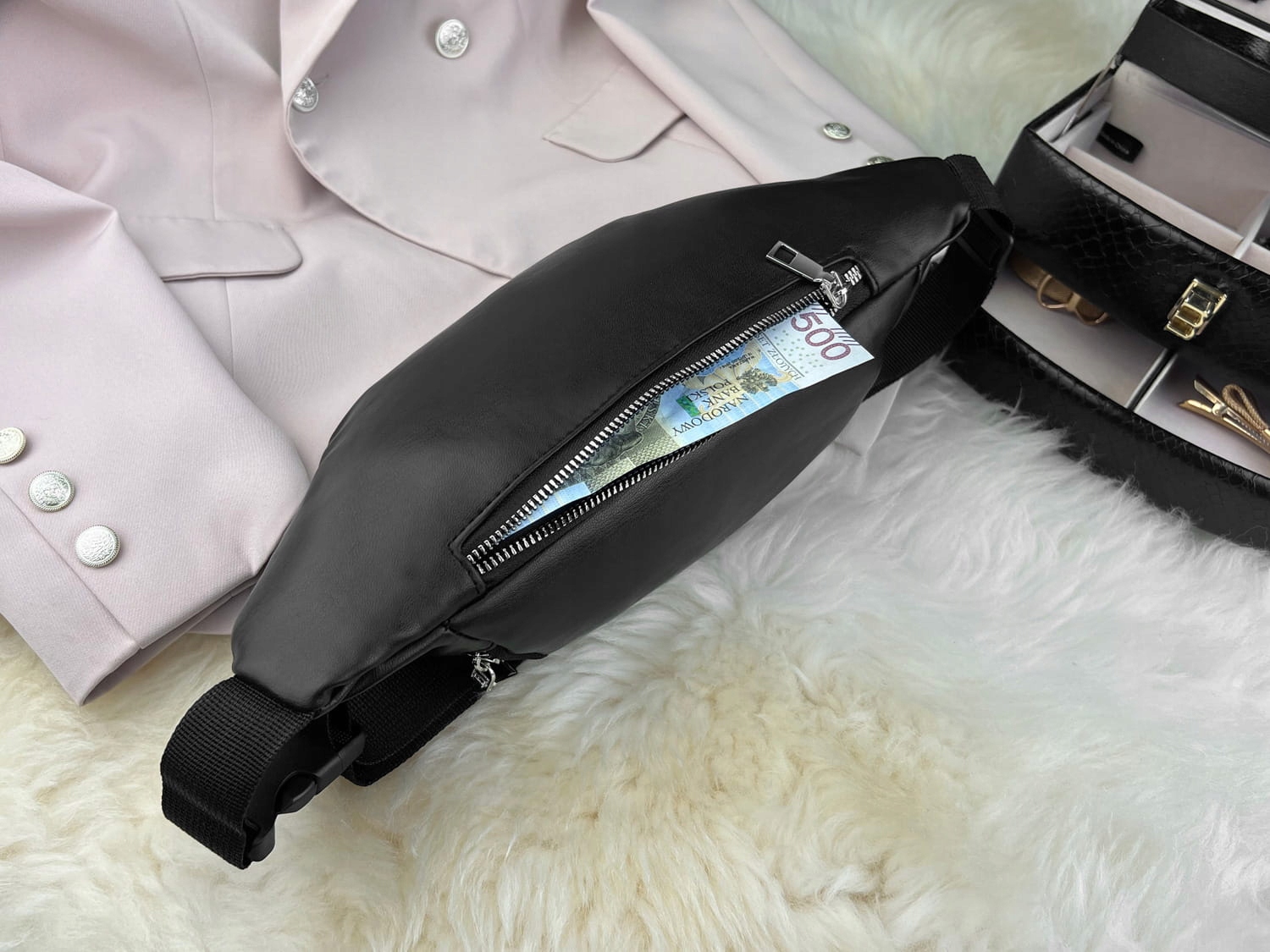 KOCHMANSKI saszetka na ramię lub nerka damska na pas czarna Rodzaj biodrowa