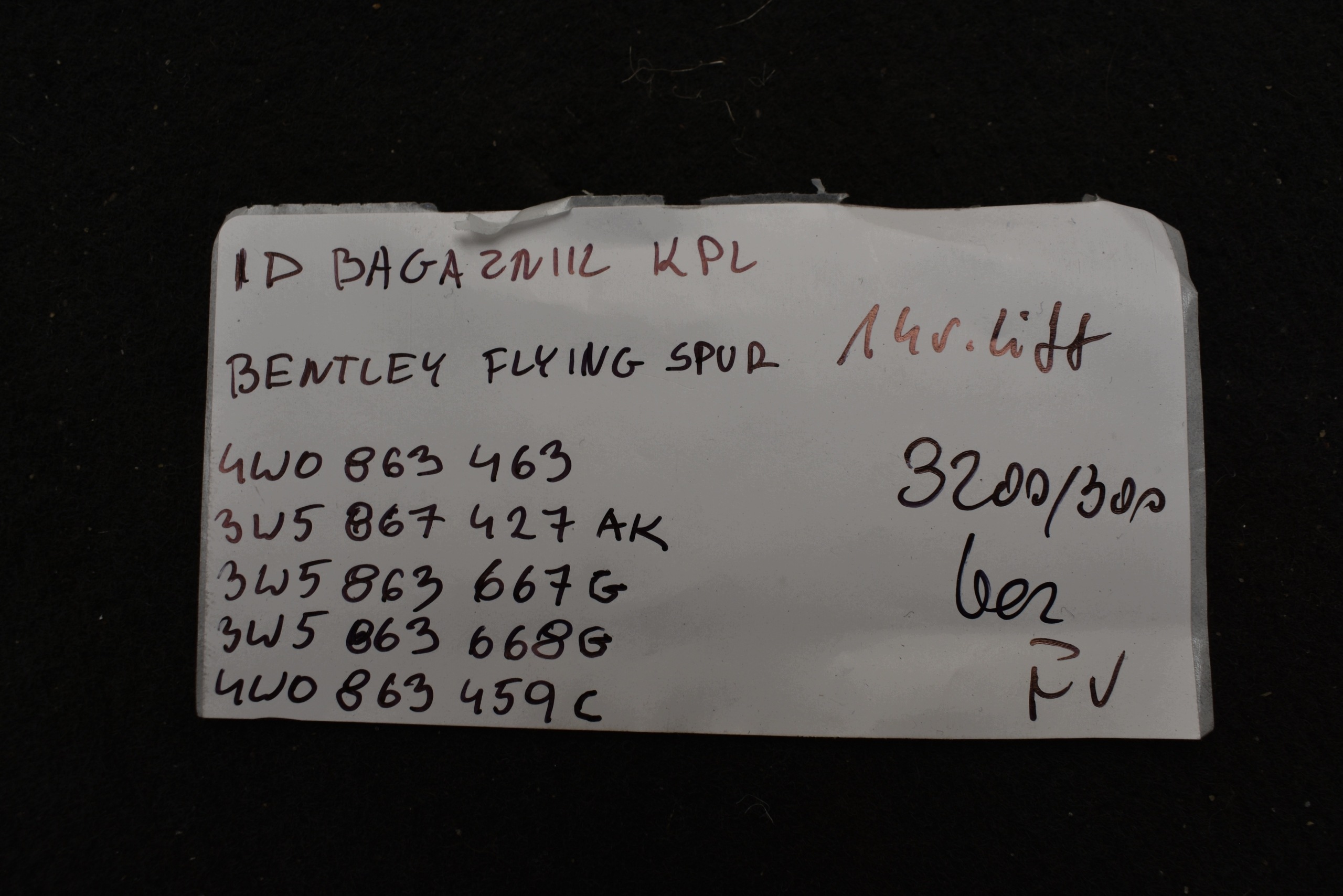 IDEALNY boot KPL. BENTLEY FLYING SPUR 14R. LIFT 1