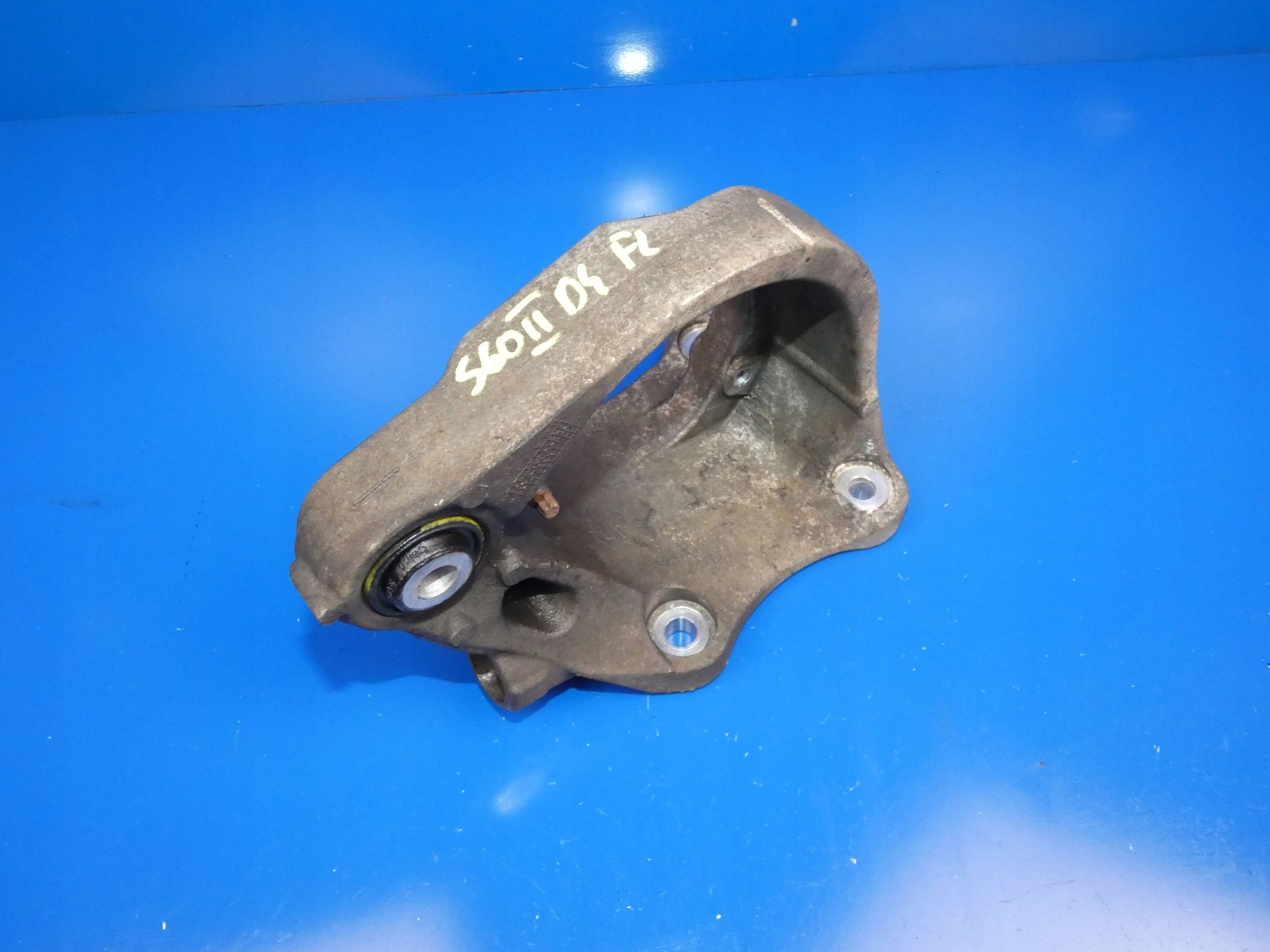 VOLVO S60 II V60 XC60 V90 XC90 2.0 D4 Support Demi axe Support Support plaque