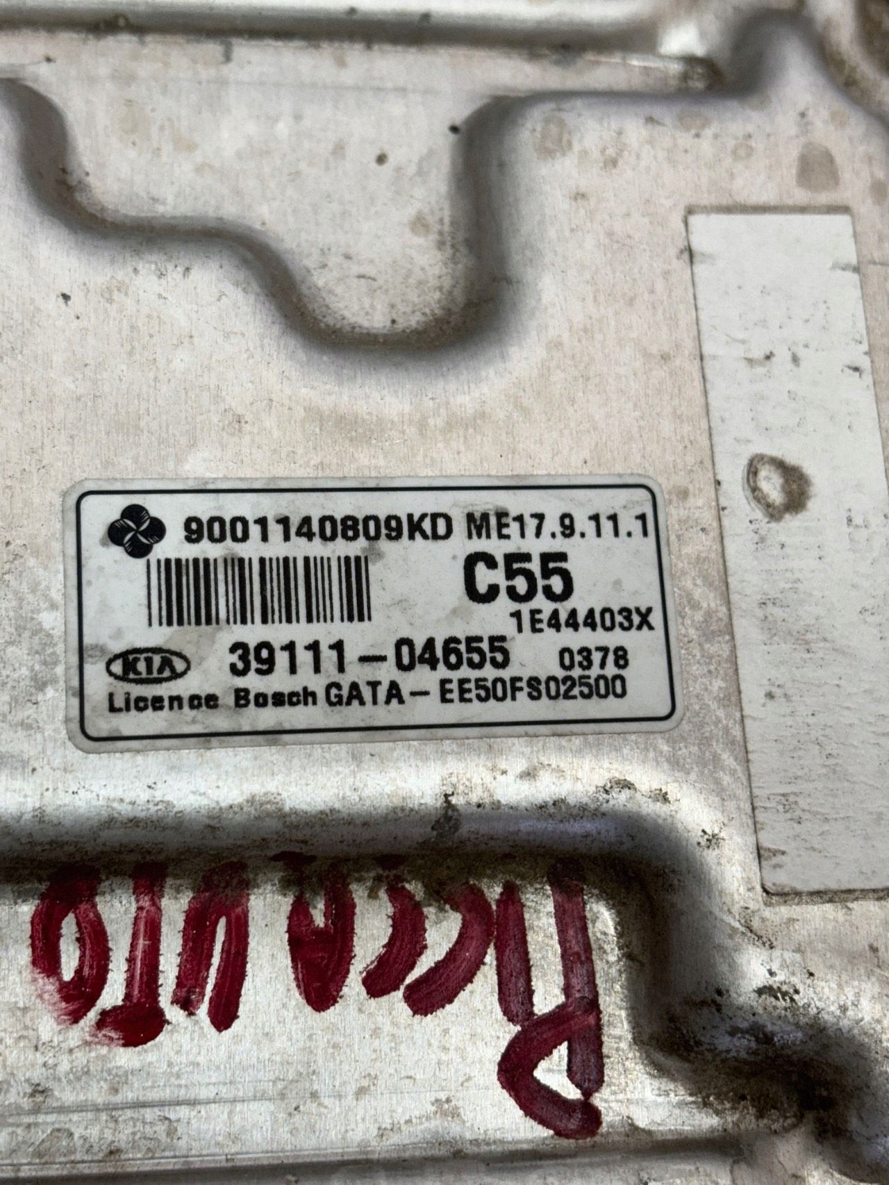 control unit of the engine computer KIA POCANTO II 1.0 3911104655