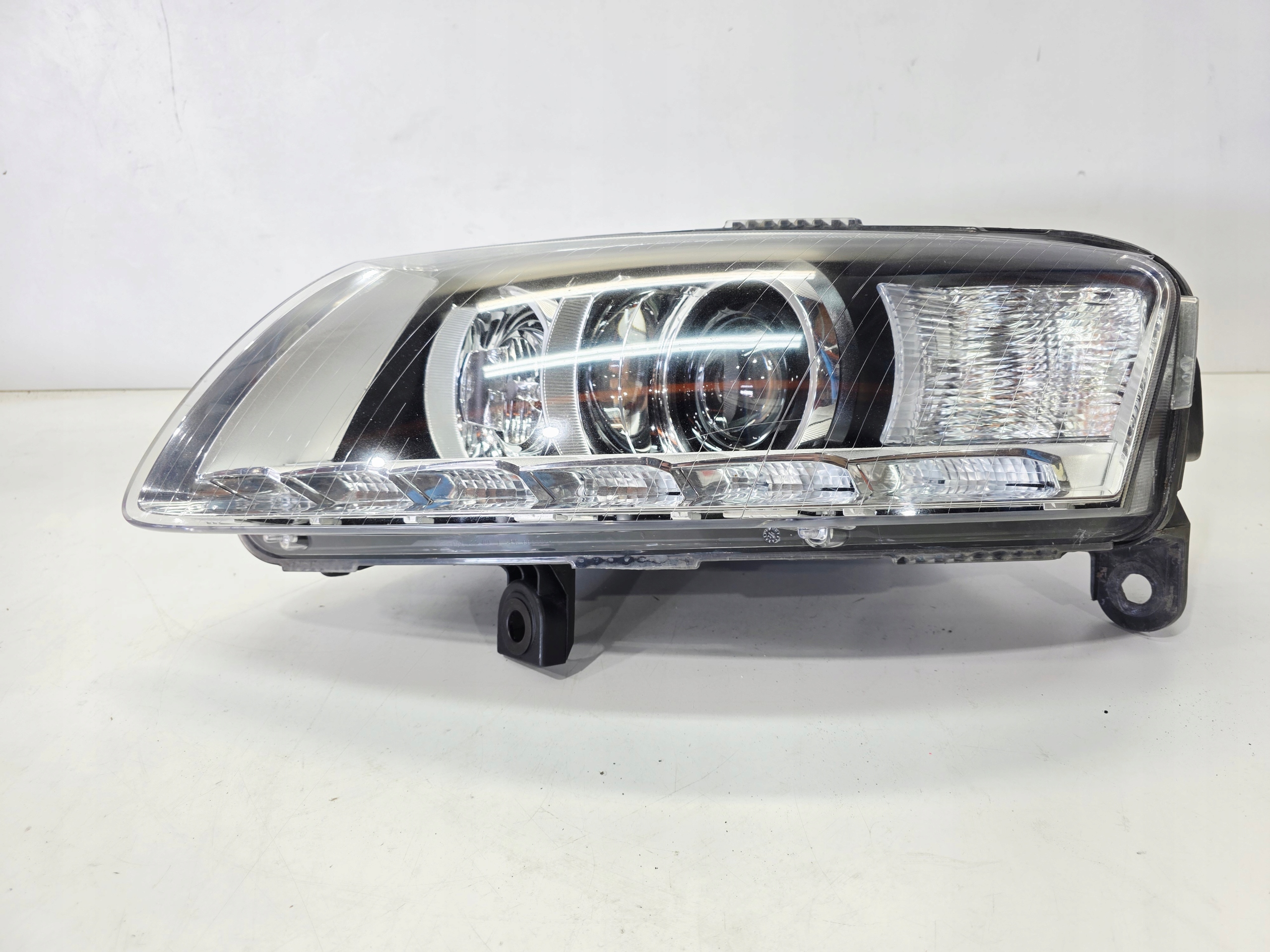 REFLEKTOR left front BI XENON positioning AUDI A6 C6 LIFT 4F0941029FJ EU 83/25