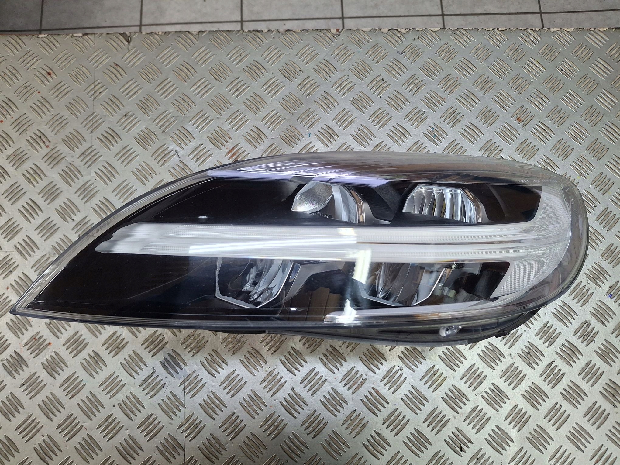light left front MID FULL LED VOLVO V40 LIFT 2016R->