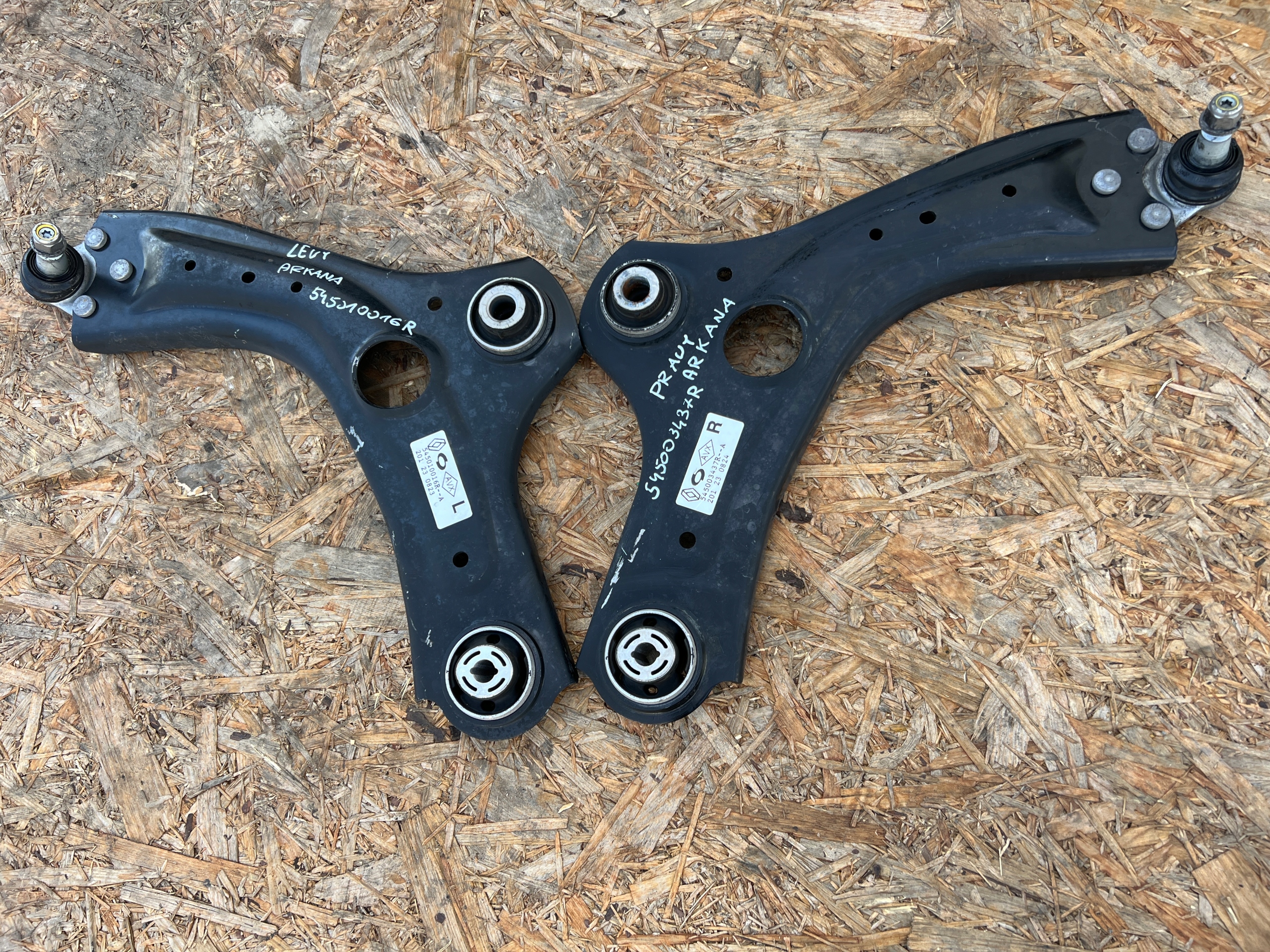 Petit bras Gauche Avant RENAULT ARKANA 1,6 E-TECH