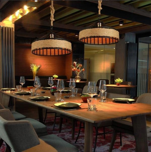 LAMPA SUFITOWA w stylu BOHO VINTAGE z PLECIONEJ LINY KONOPNEJ 40 CM Kolor czarny naturalny odcienie brązu i beżu