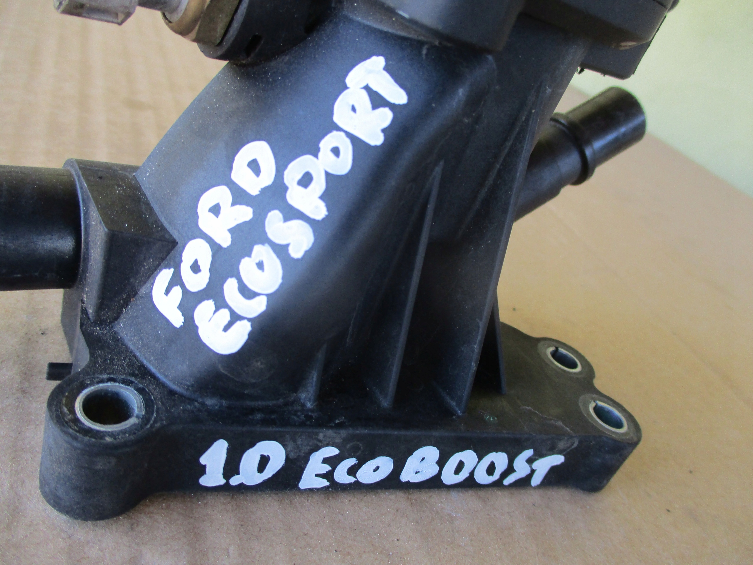 OBUDOWA TERMOSTATU CM5G-9K478-GA FORD ECOSPORT 1.0 Typ samochodu Samochody osobowe