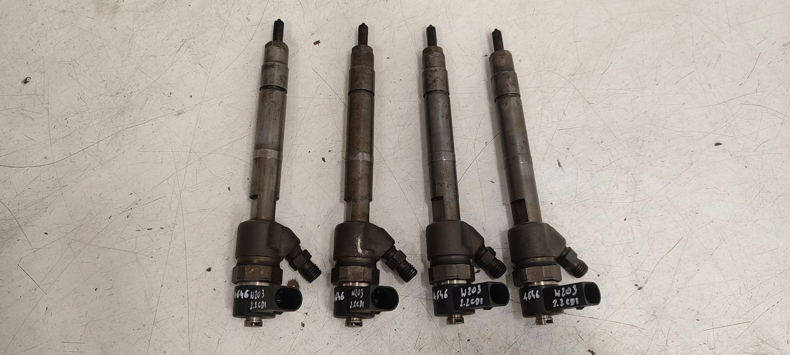 injector Mercedes W203 LIFT 2,2 CDI