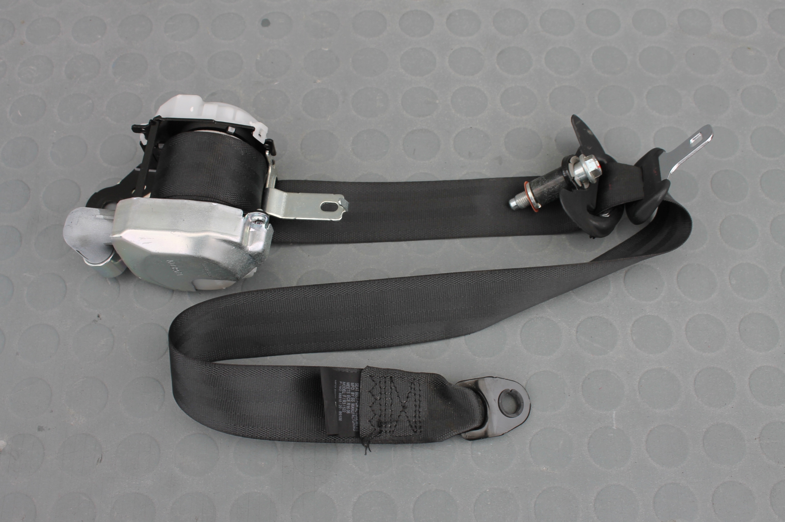 Ремень безопасности левый передний HYUNDAI I10 II 13-19