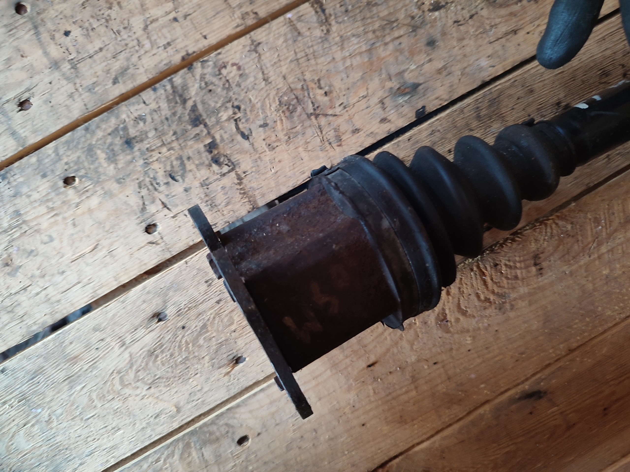semi-axis front front left AUDI A4 B6 1.9 TDI 8E0407271T