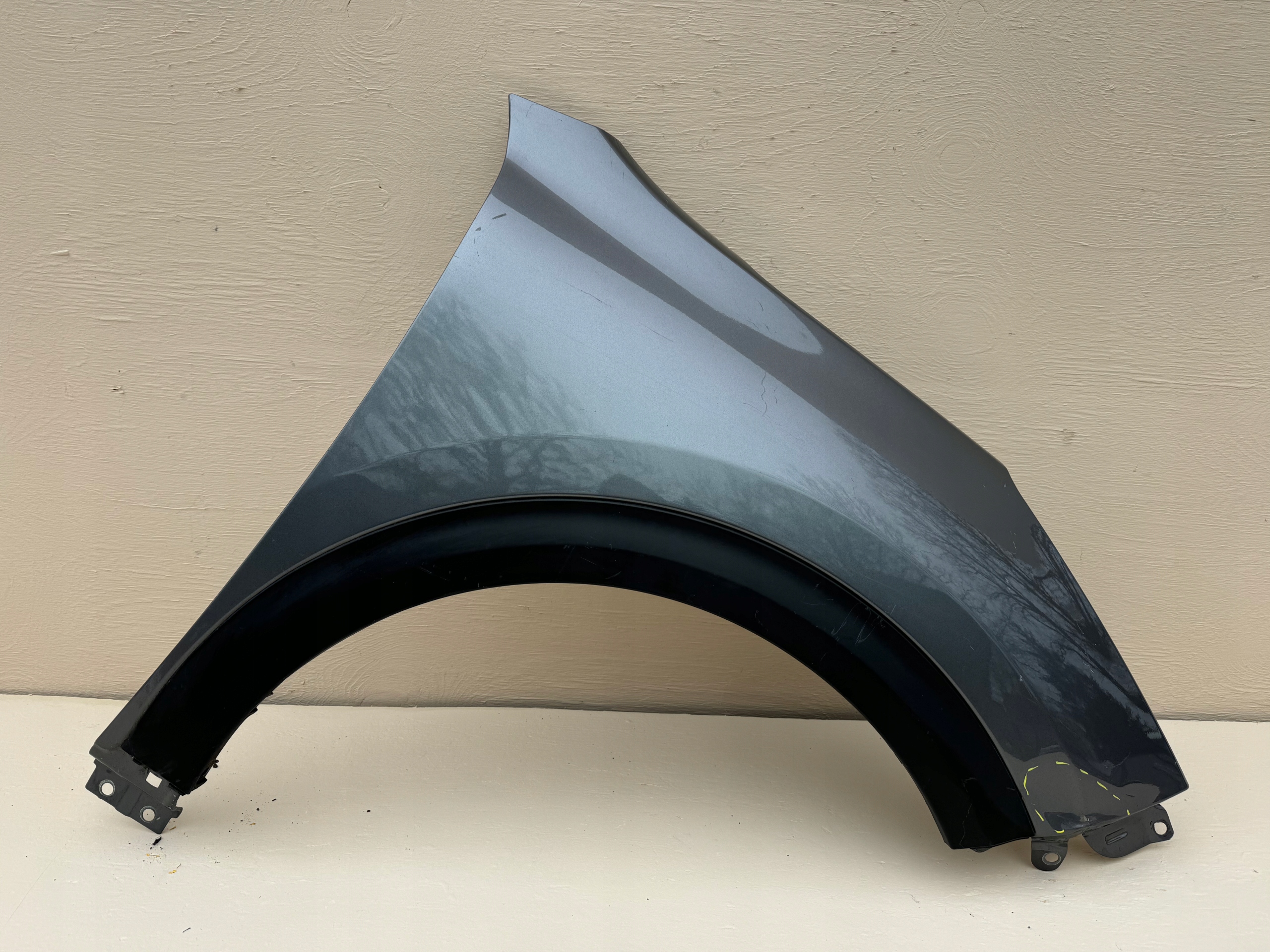 KIA NIRO I 1 16-22R BŁOTNIK PRAWY PRZEDNI PRZÓD