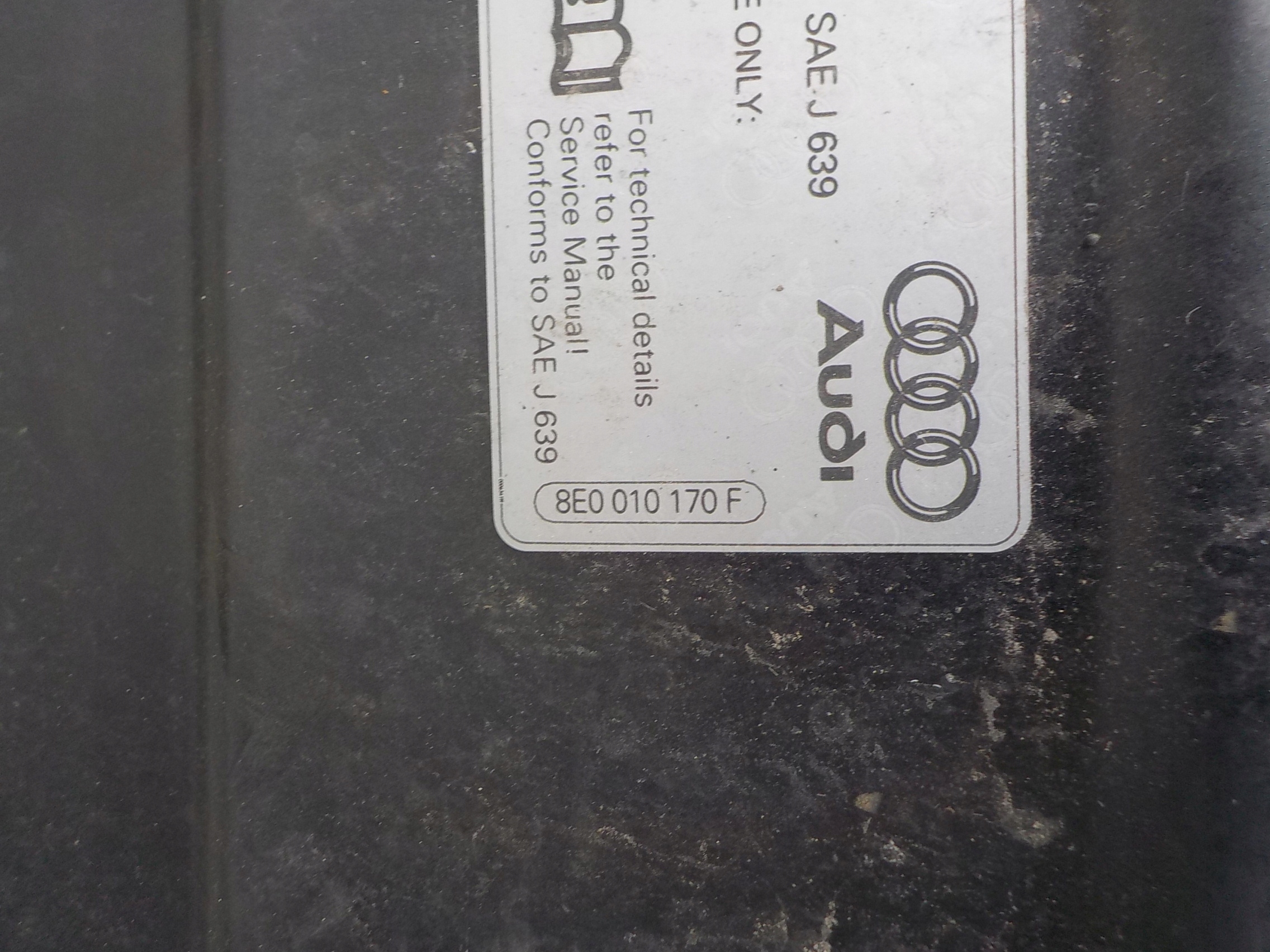 263 AUDI A4 B7 CABRIO Capot