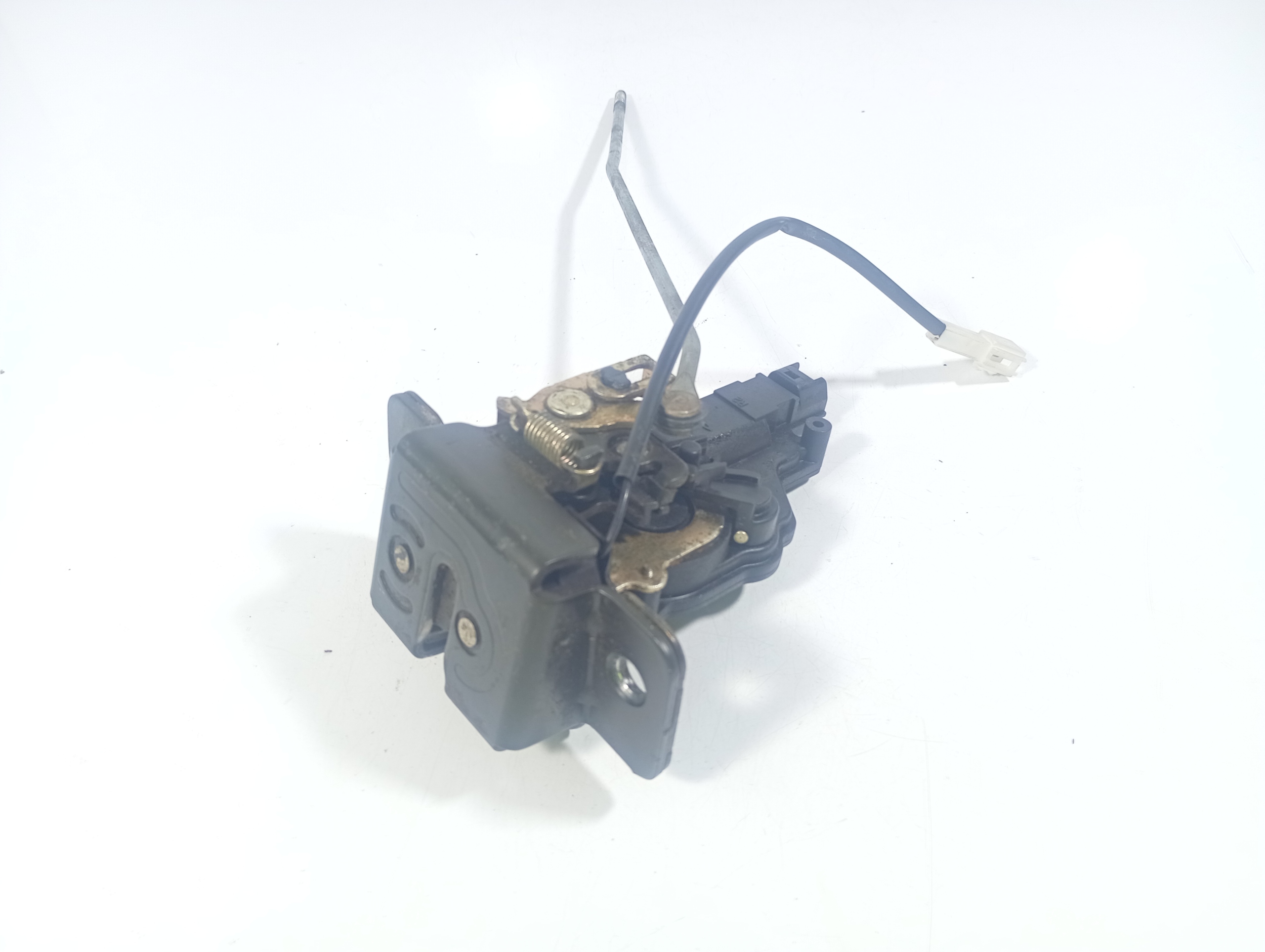 Kia Carnival 98-10 lock bonnet boot rear rear part