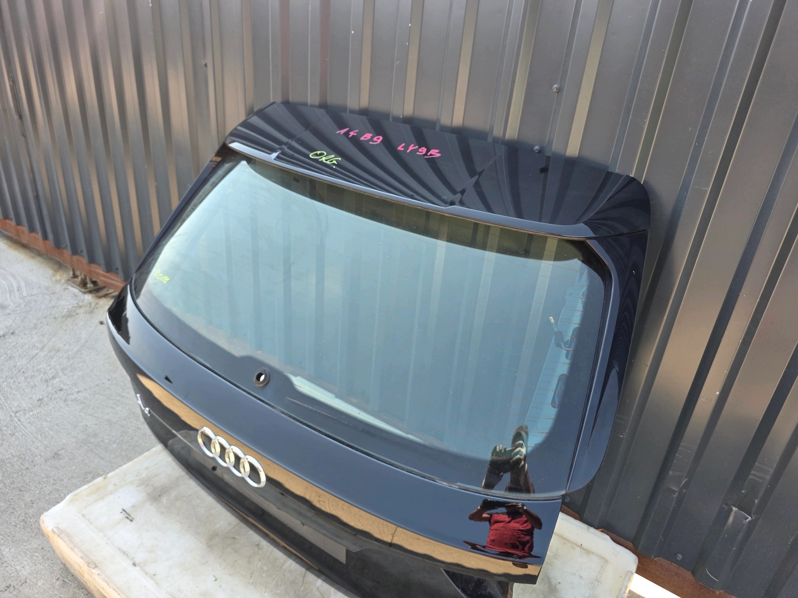 boot door rear AUDI A4 B9 AVANT KOMBI LY9B original !!!