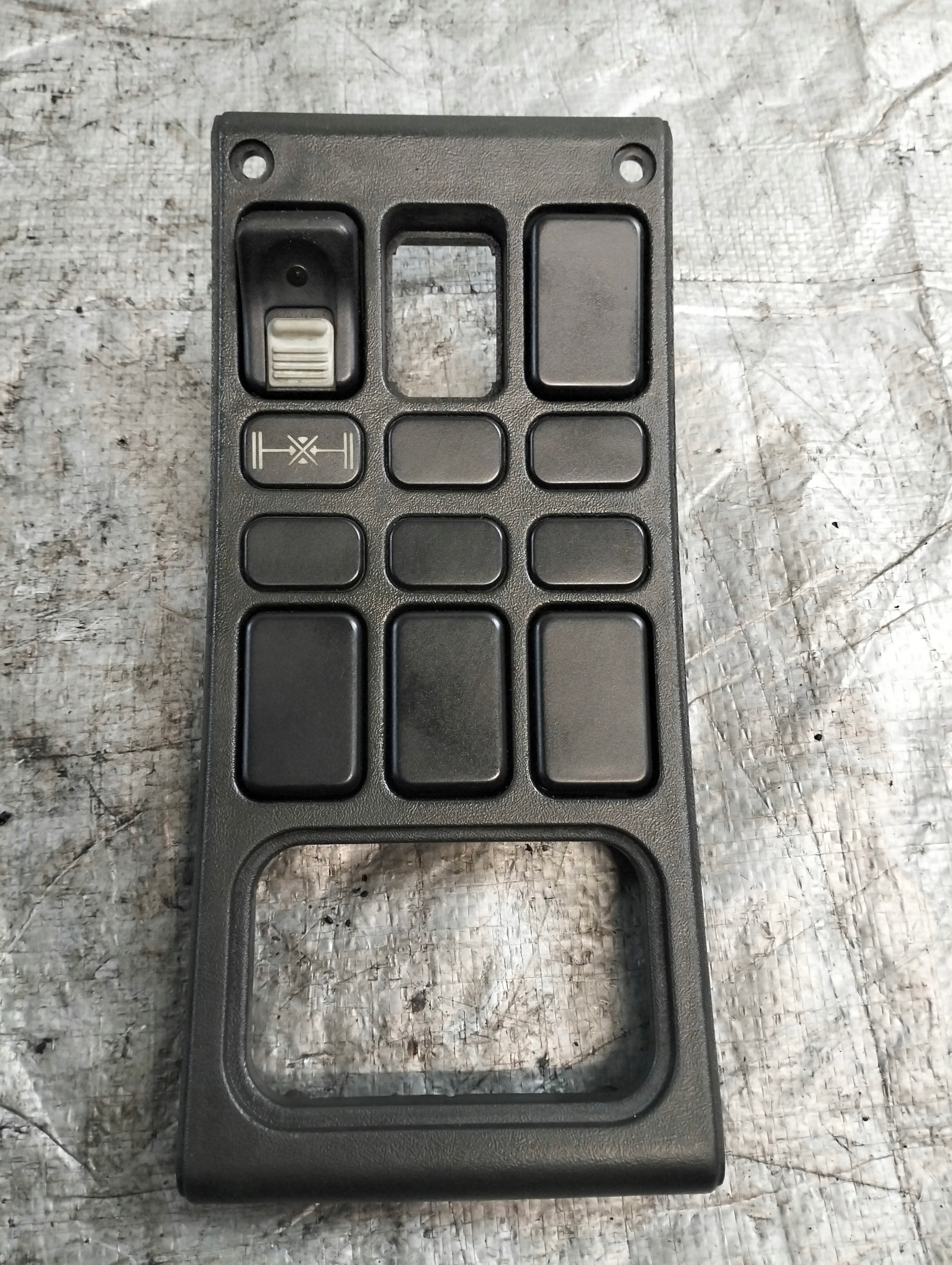PANEL levers SCANIA 4 P94 BD4X2NA 2000r 1110904