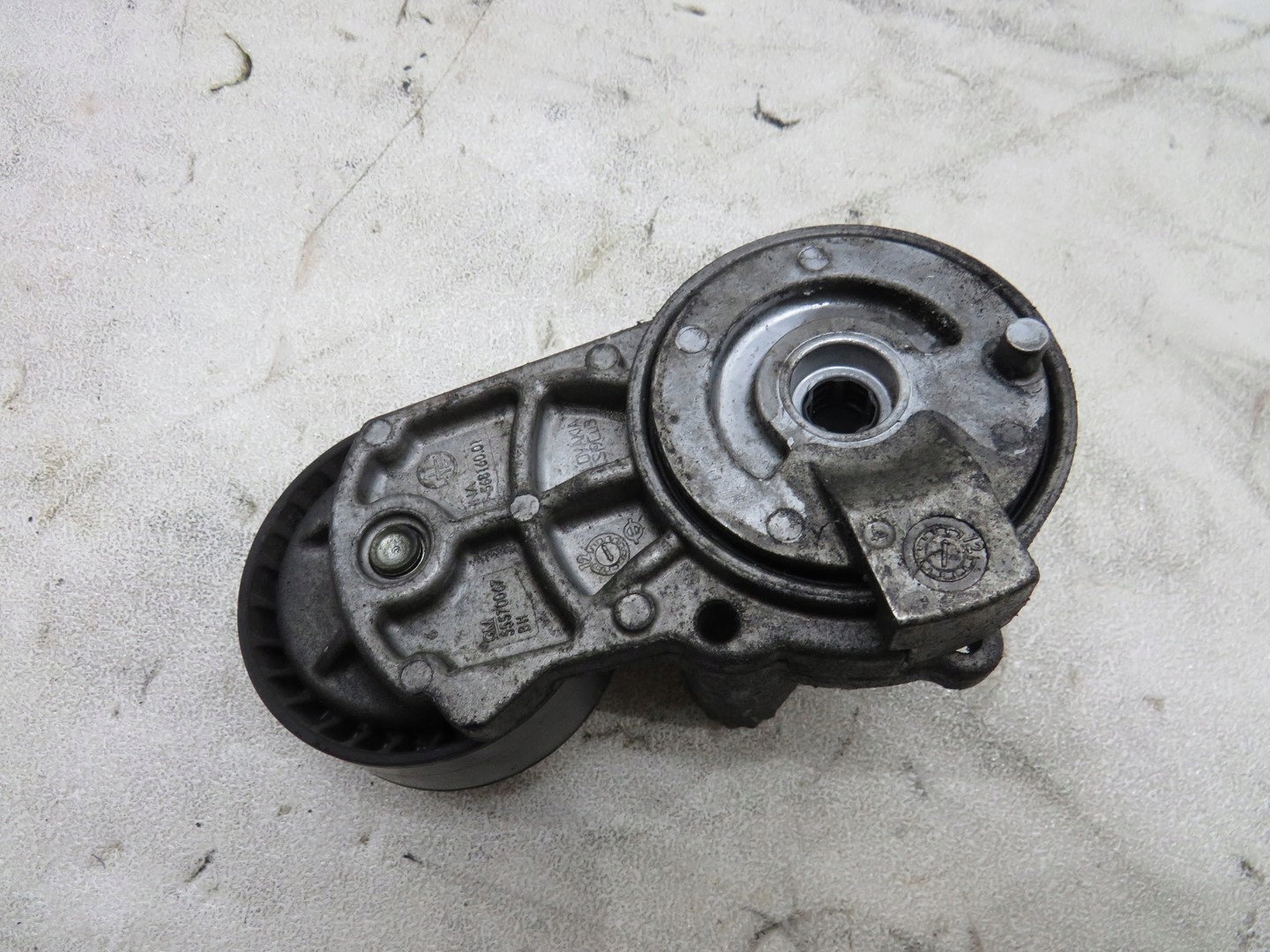 ROLKA NAPINACZ ASTRA K V 1.6 CDTI 55570067 Producent części Opel OE