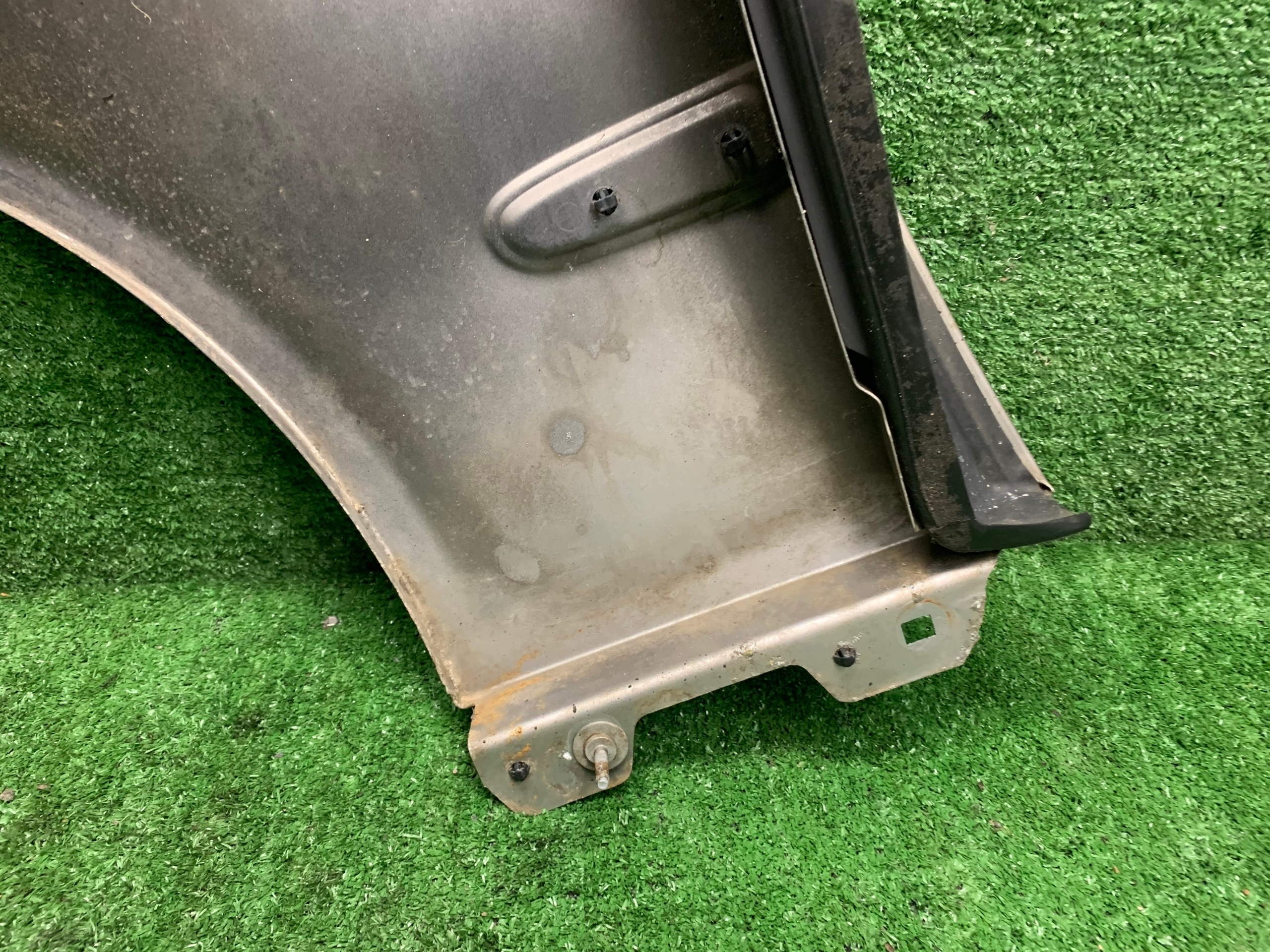 fender right front front MERCEDES W211 723 C723