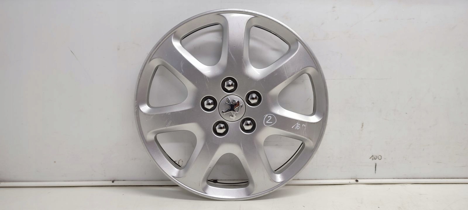 puklica Peugeot 16" cali