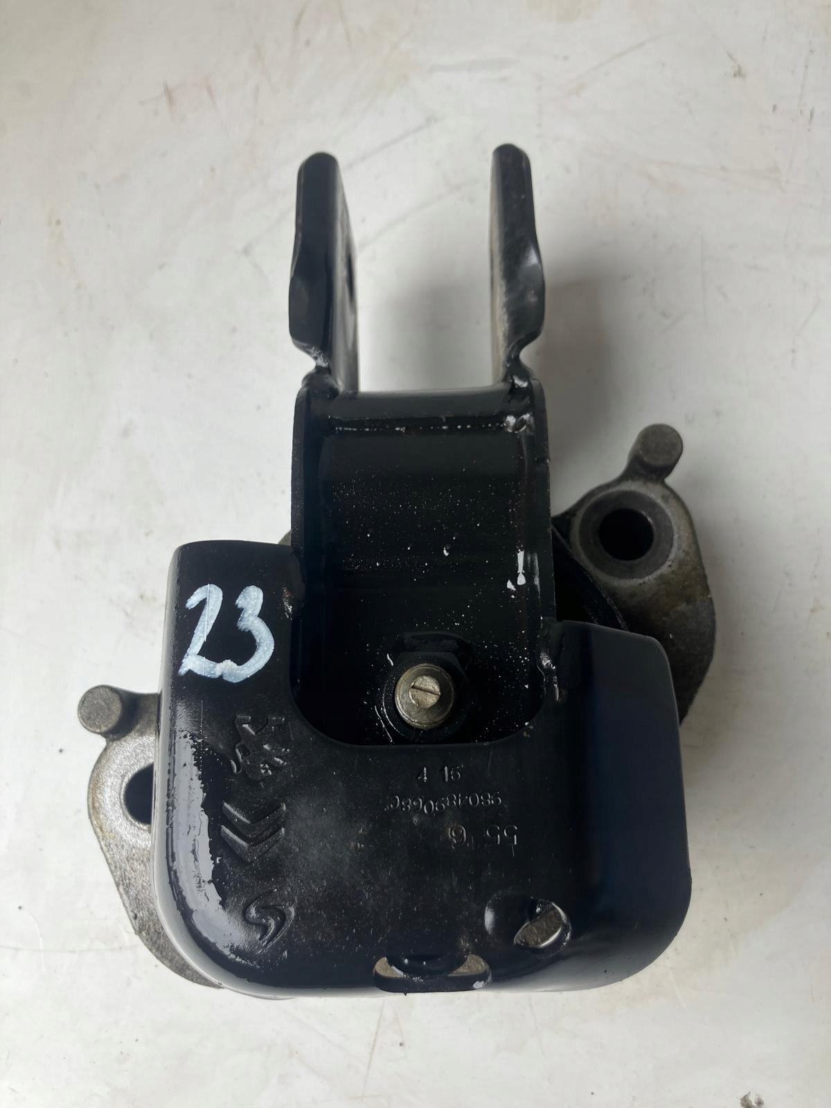 holder engine mount lower C4 PICASSO II 308 T9 2.0 BLUE HDI 9804890680