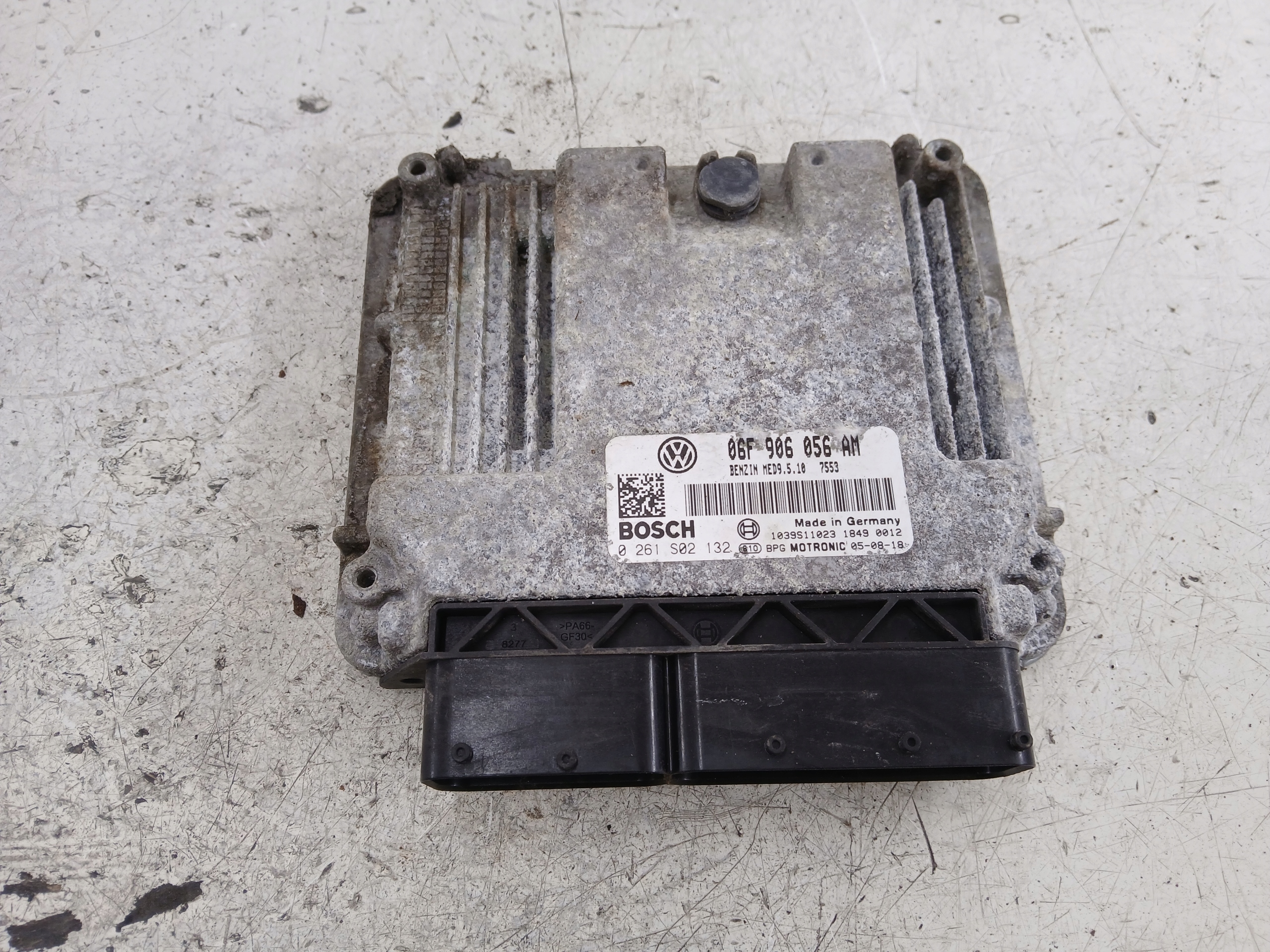 VW PASSAT B6 2.0 FSI control unit of the engine 06F906056AM