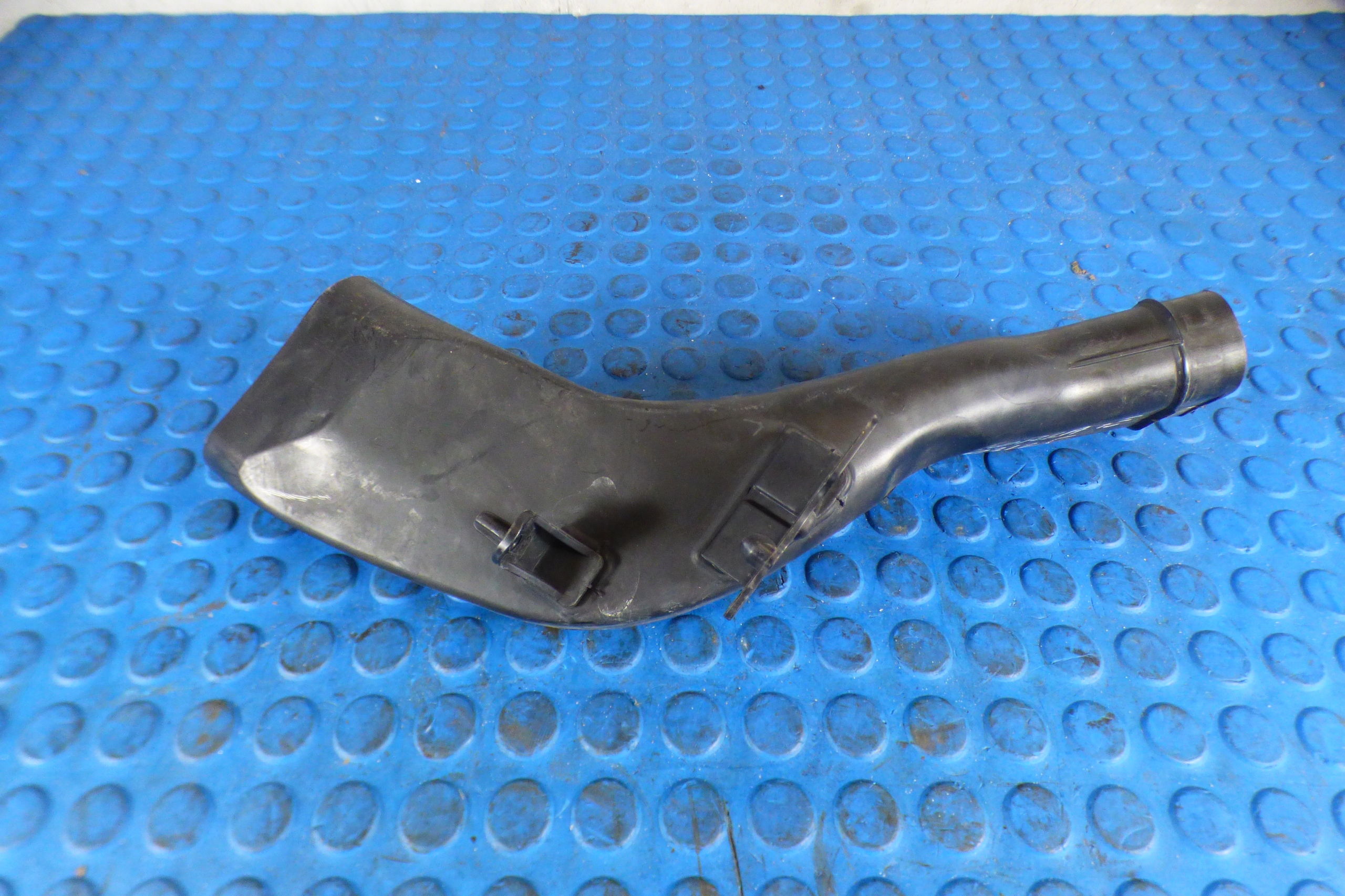 pipe intake air 13427550 stbdb OPEL CORSA E