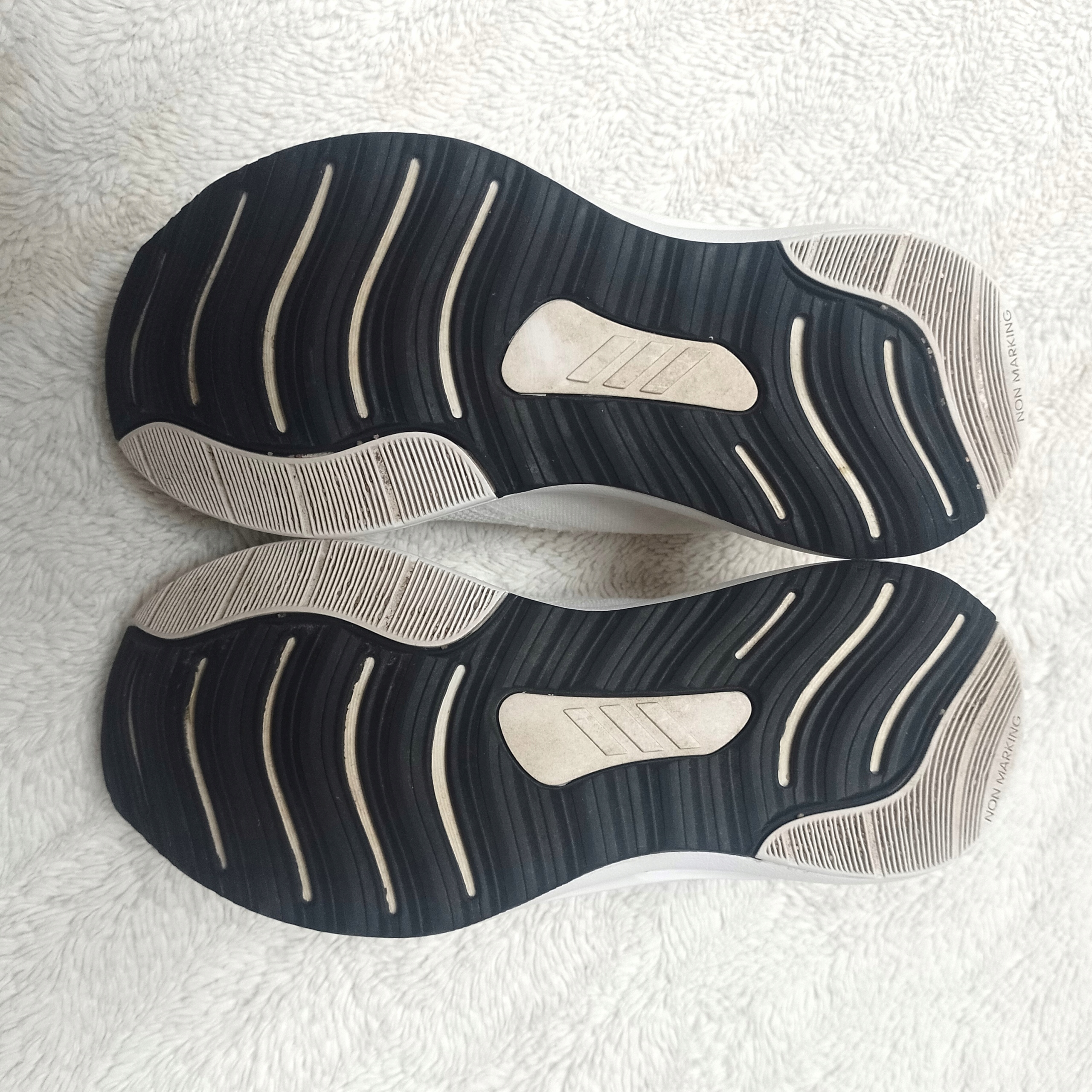 buty chłopięce Adidas 33 białe Rozmiar (new) 33