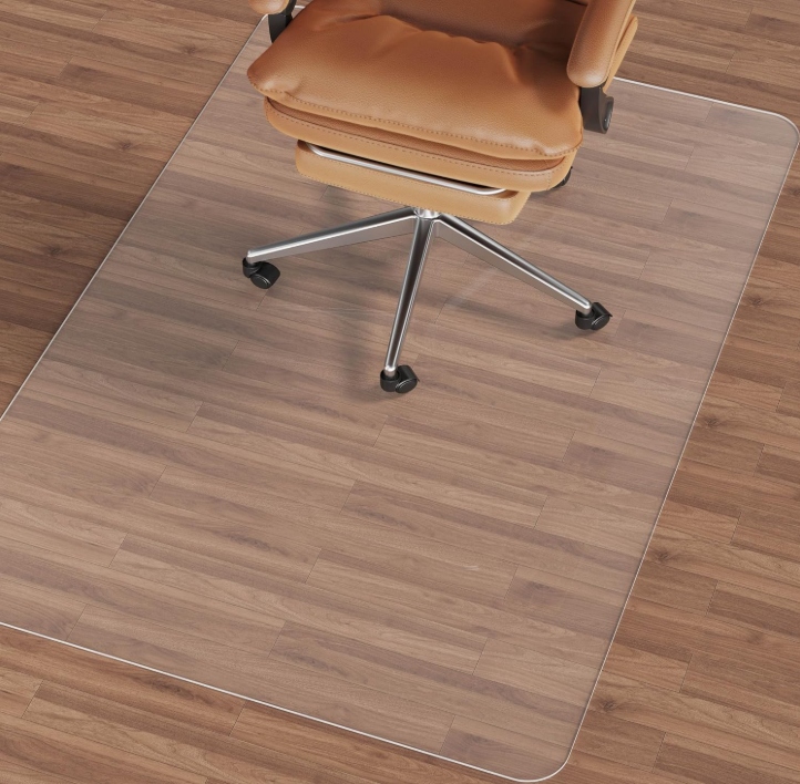 Natrke Przezroczysta mata pod krzesło biurowe na podłogi Pvc 122 x 92 cm