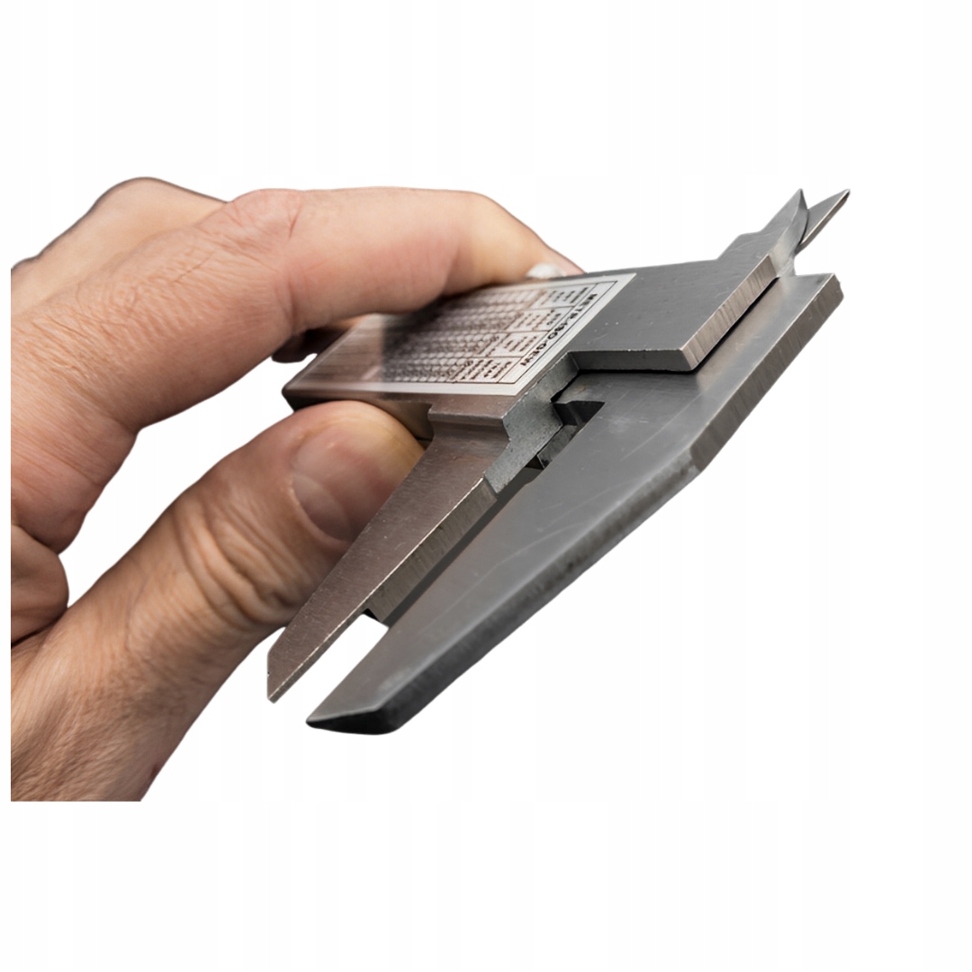 SUWMIARKA ANALOGOWA 150/0,02mm ETUI C3425 RICHMANN Marka Corona/Richmann