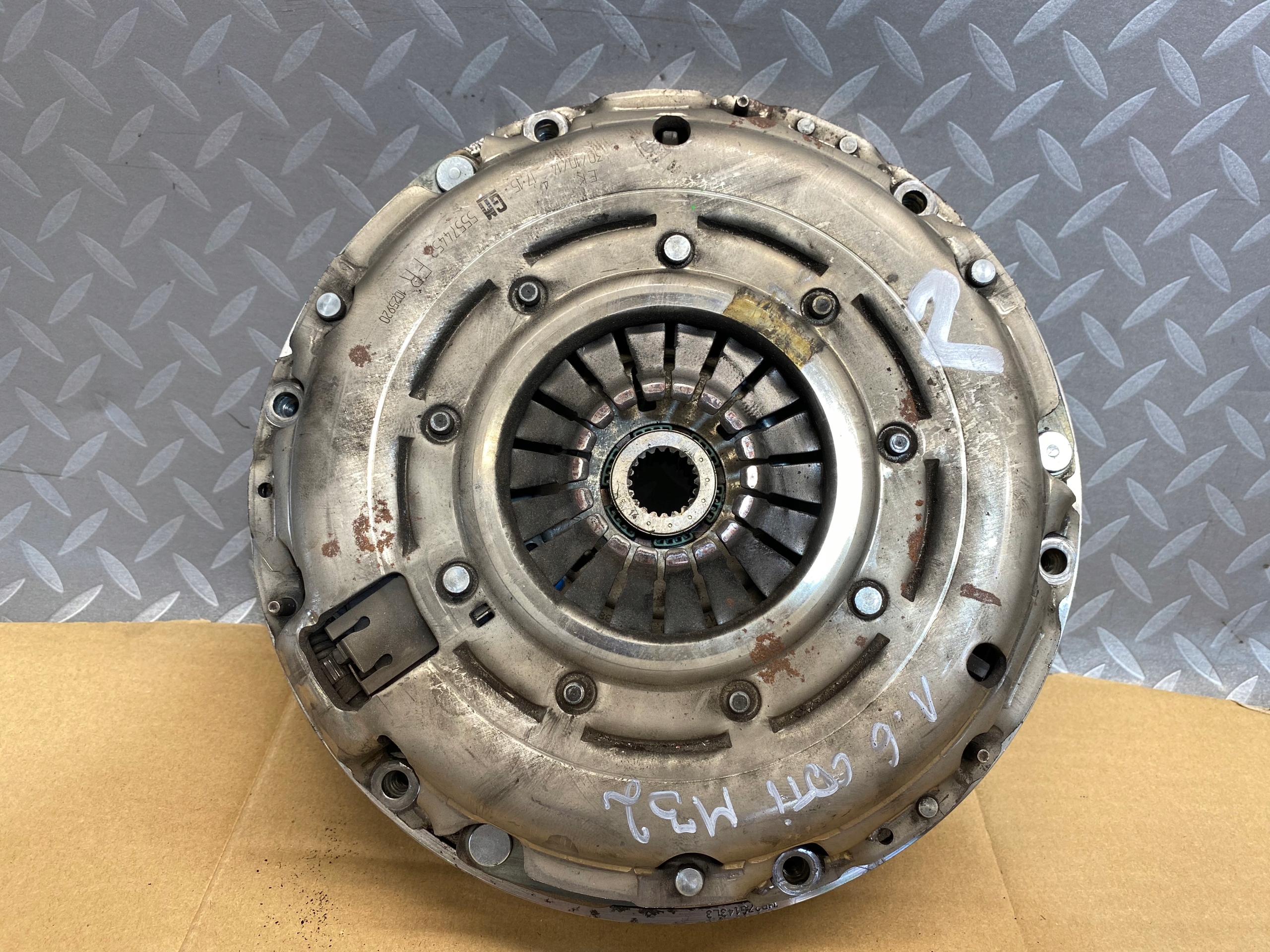 ДВУХМАССОВАЯ муфта ASTRA IV J 1.6 CDTI M32