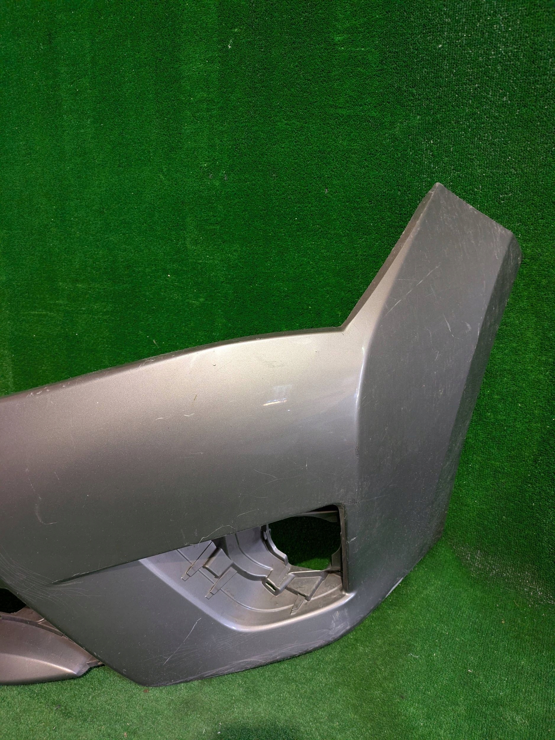 front bumper TOYOTA COROLLA E16 13- without pdc