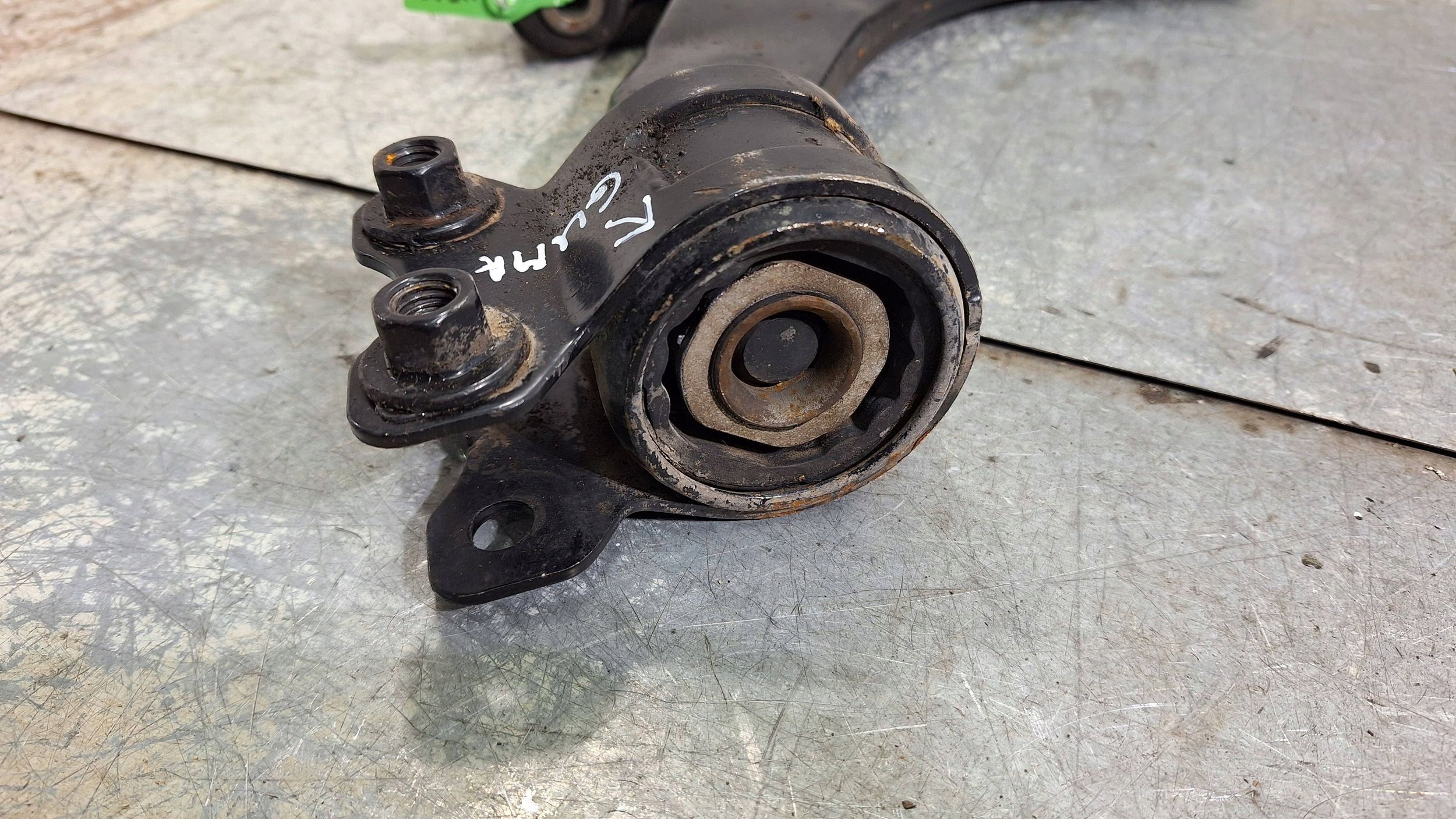 arm right front 4M51-3A423-AF FORD FOCUS MK2 C MAX MK1 VOLVO C30 S40