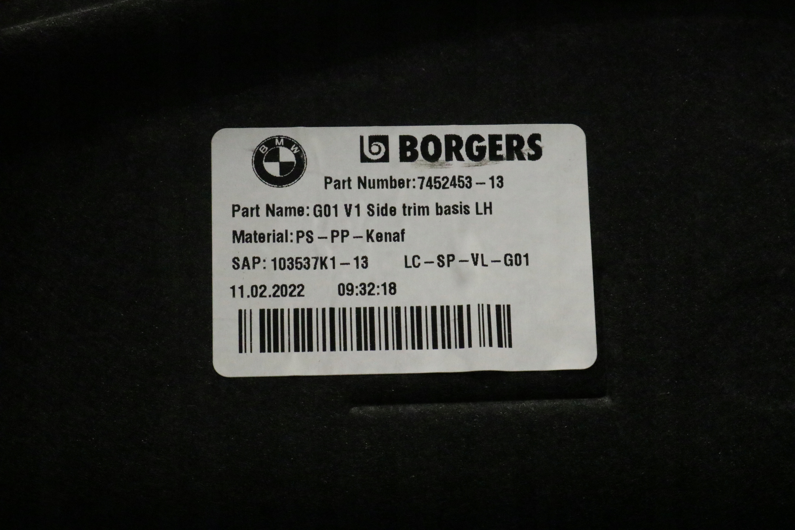 BMW G01 X3 F97 side upholstery boot left 7452453