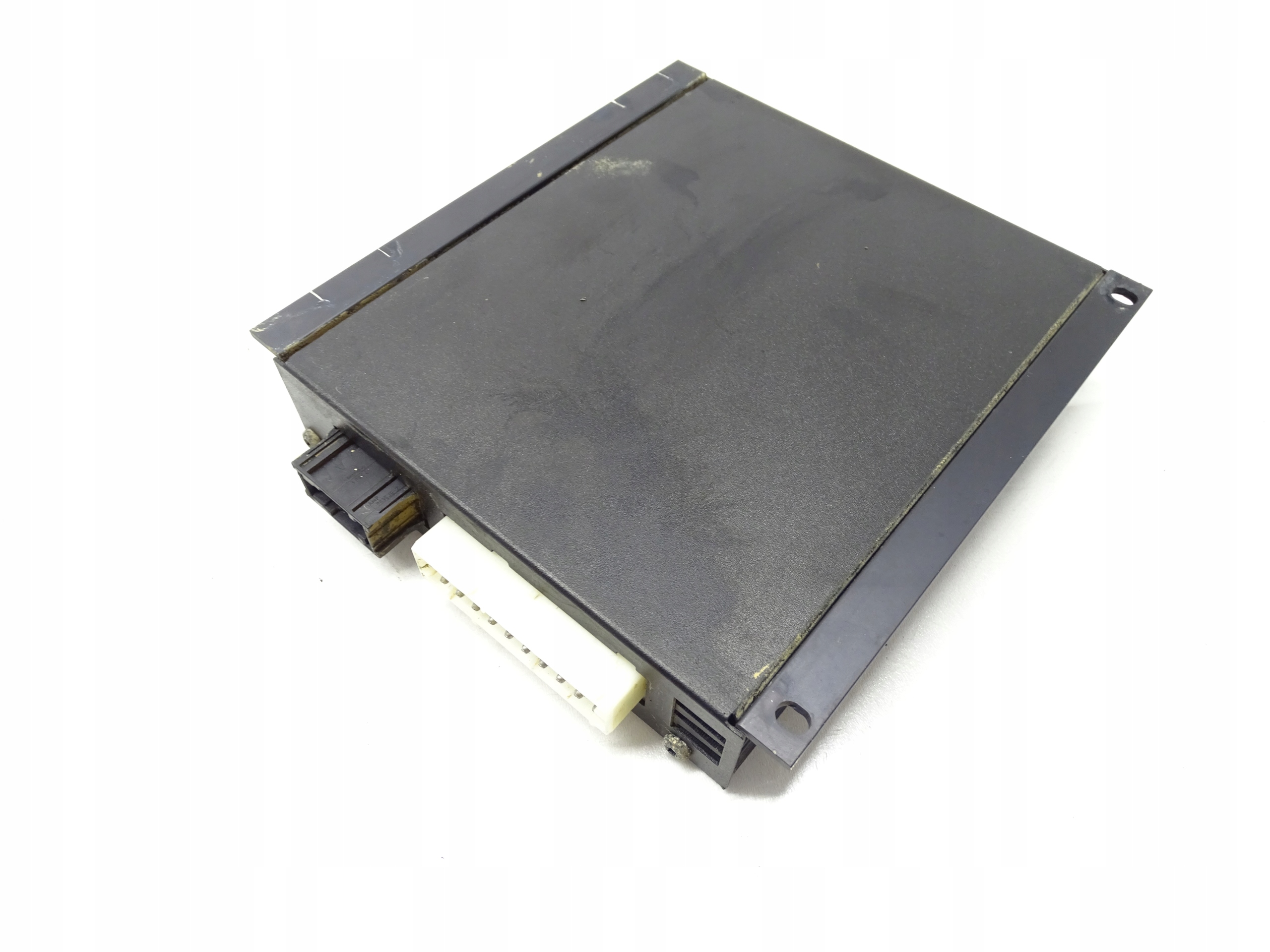 amplifier PORSCHE 911 99664530101