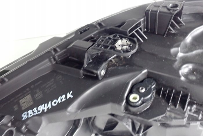 VOLVO XC60 II FULL LED LIFT 21- reflektor right light right 8B3941012K