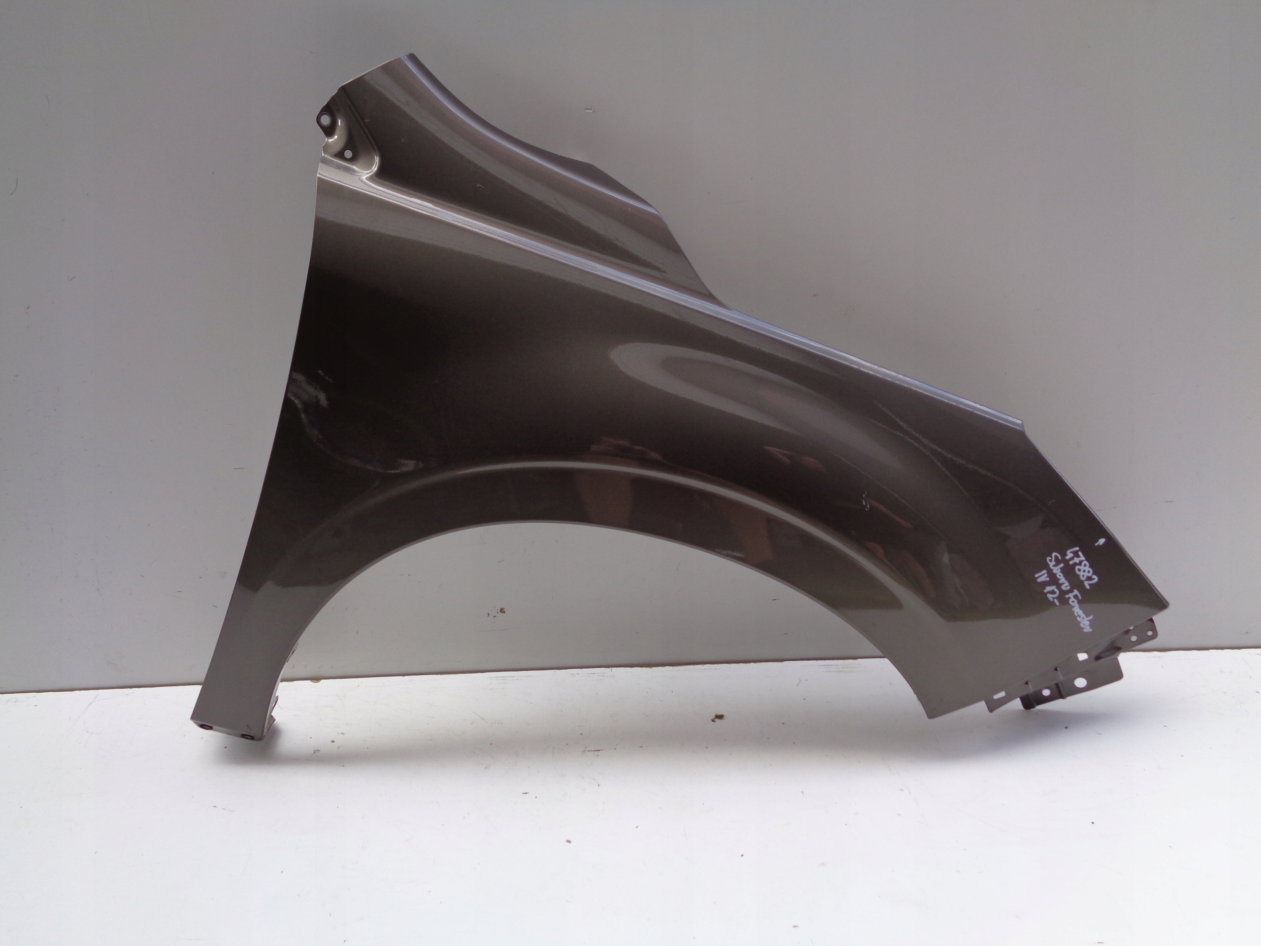 fender right front SUBARU FORESTER IV 12- NR 47882
