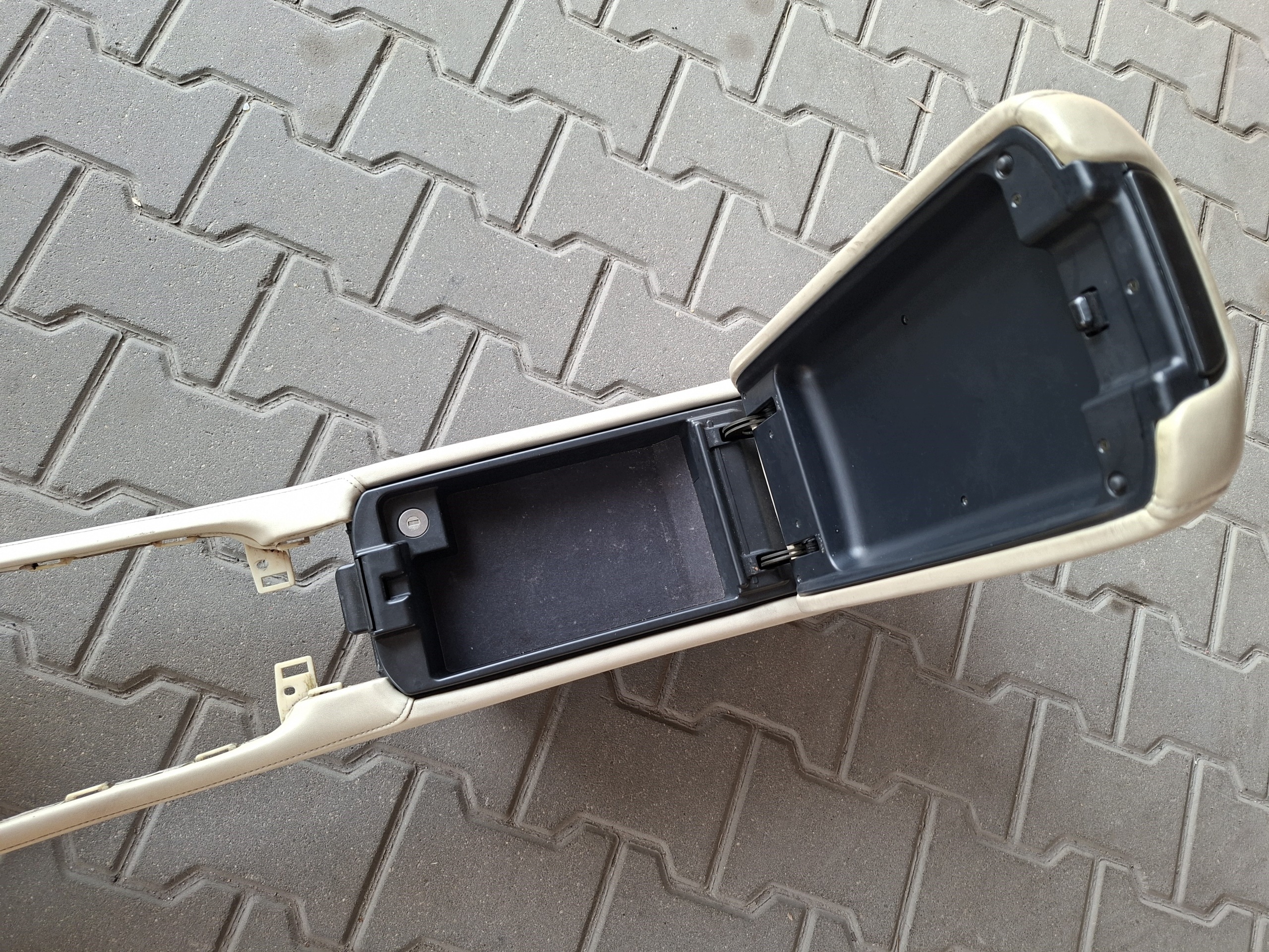 armrest TUNEL central passenger compartment LEXUS SC II 430 SC430