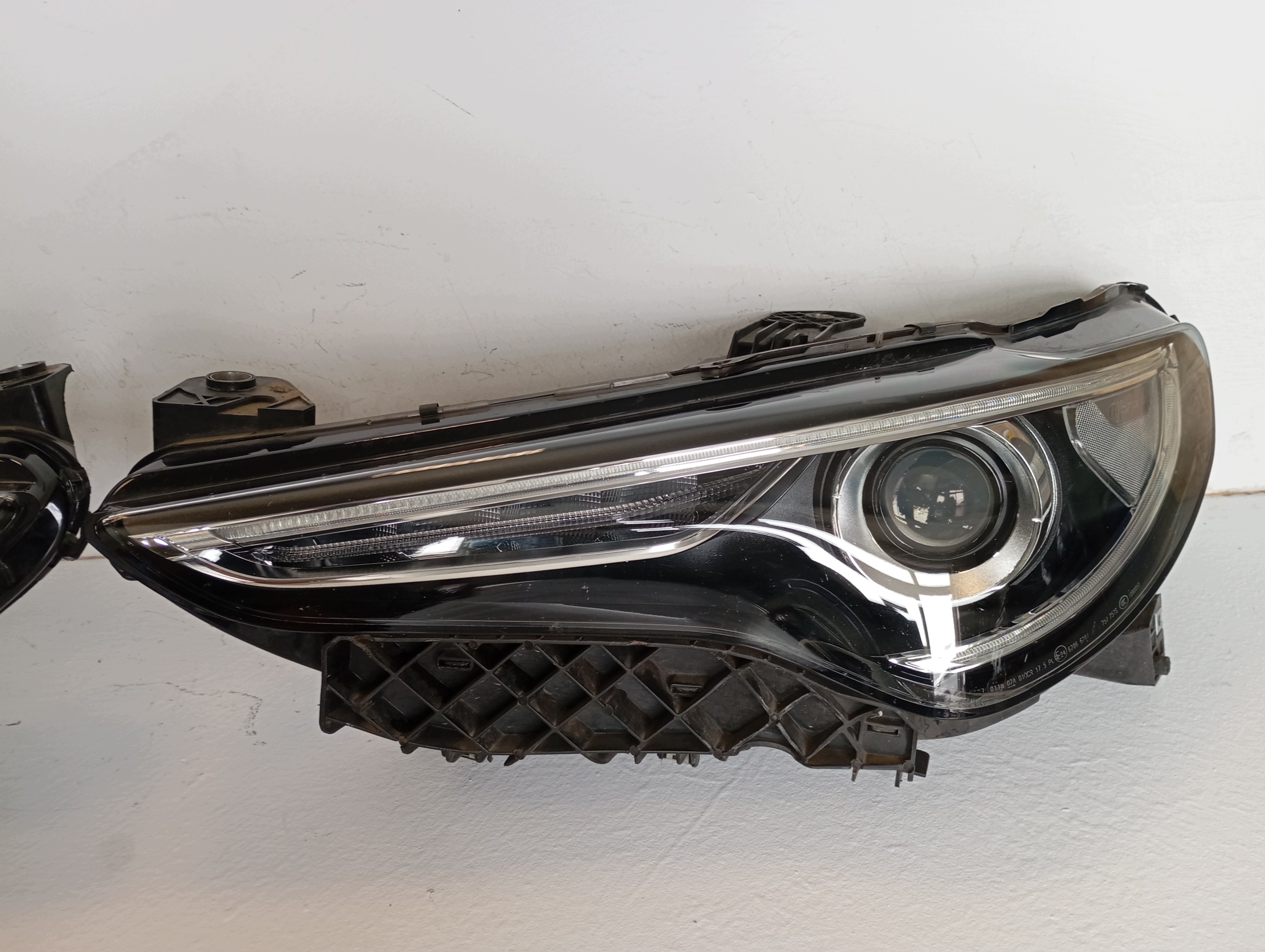 Licht Leuchte BIXENON links oder rechts ALFA ROMEO STELVIO 50559300 50559297