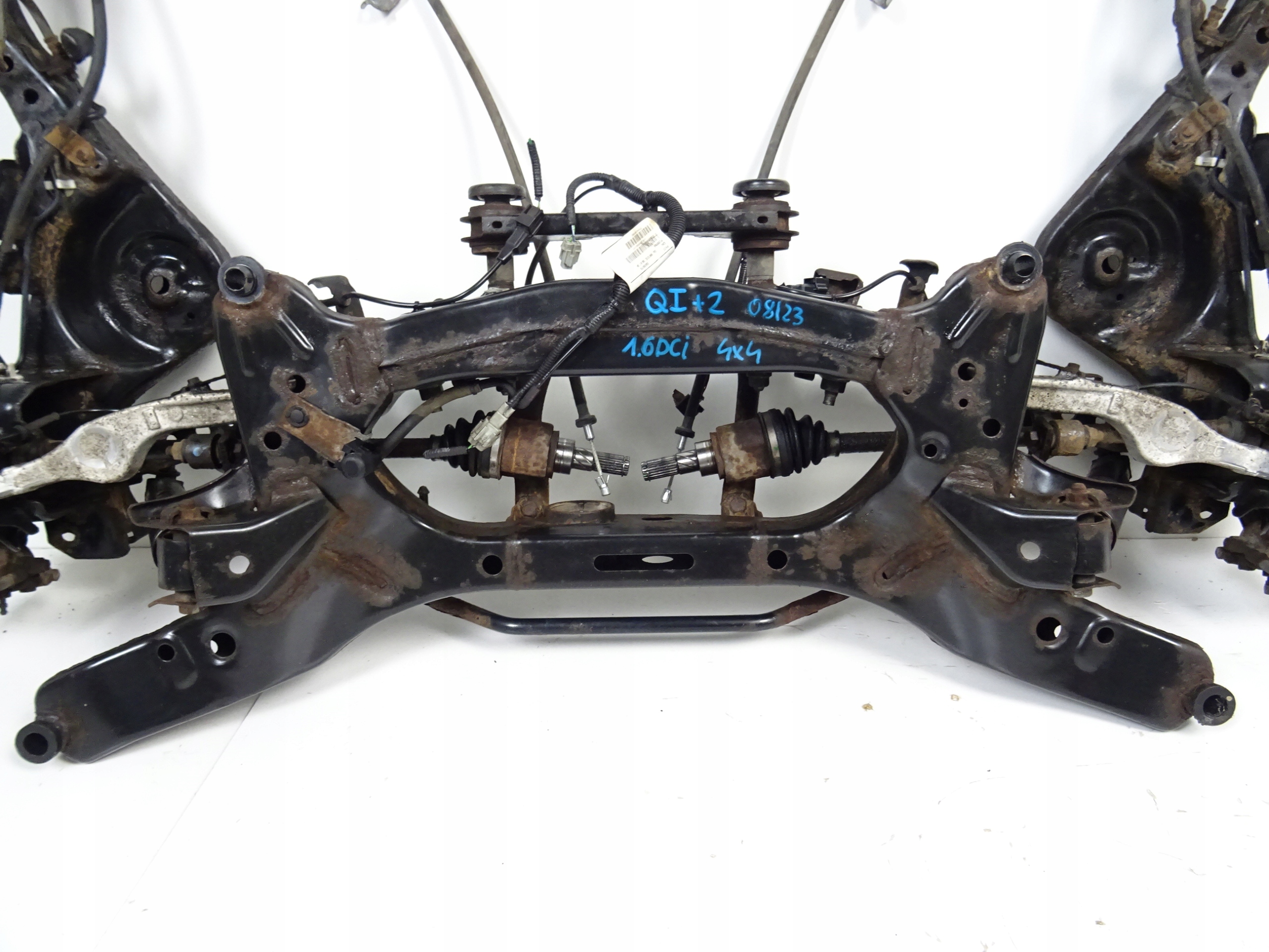 QASHQAI I J10 +2 1.6 DCI BELKA ZAWIESZENIA TYŁ 4WD Numer katalogowy części QASHQAI I J10 +2 1.6 DCI BELKA ZAWIESZENIA TYŁ 4WD