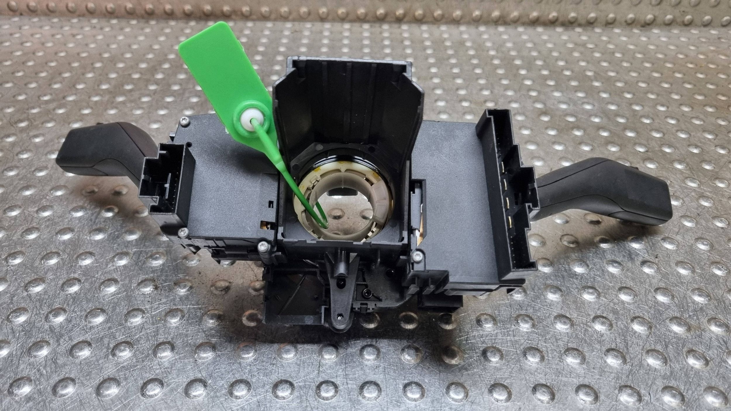 control steering wheel levers and controls ring 6RA953521F 6RA954654 TOLEDO IV RAPID