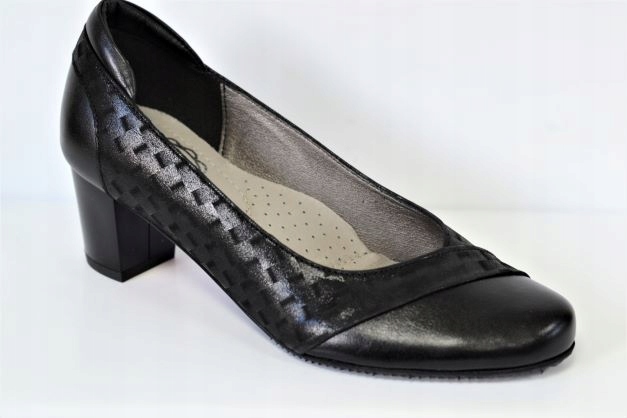 Korzeniowski 2826;5016 Černé Lodičky Vel. 36