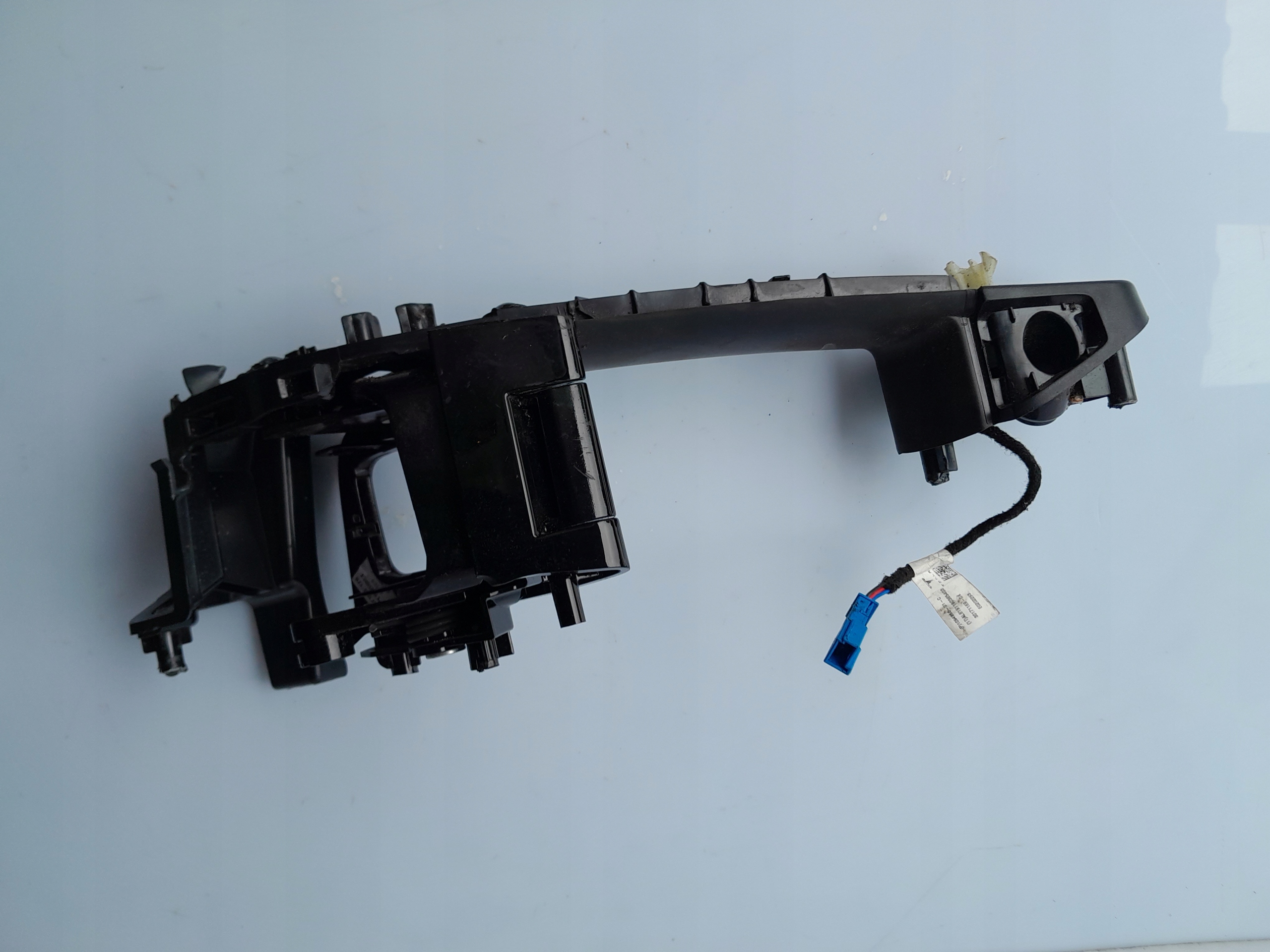 KLAMKA PRZYCISK DRZWI OTWIERANIA TESLA MODEL 3 Typ samochodu Samochody osobowe