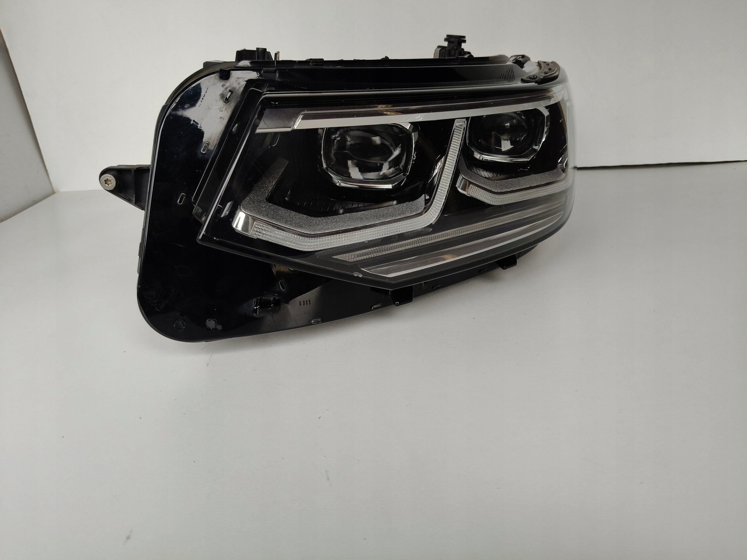 light left REFLEKTOR VW TIGUAN 5NN ALLSPACE 20- LIFT FULL LED IQ LIGHT