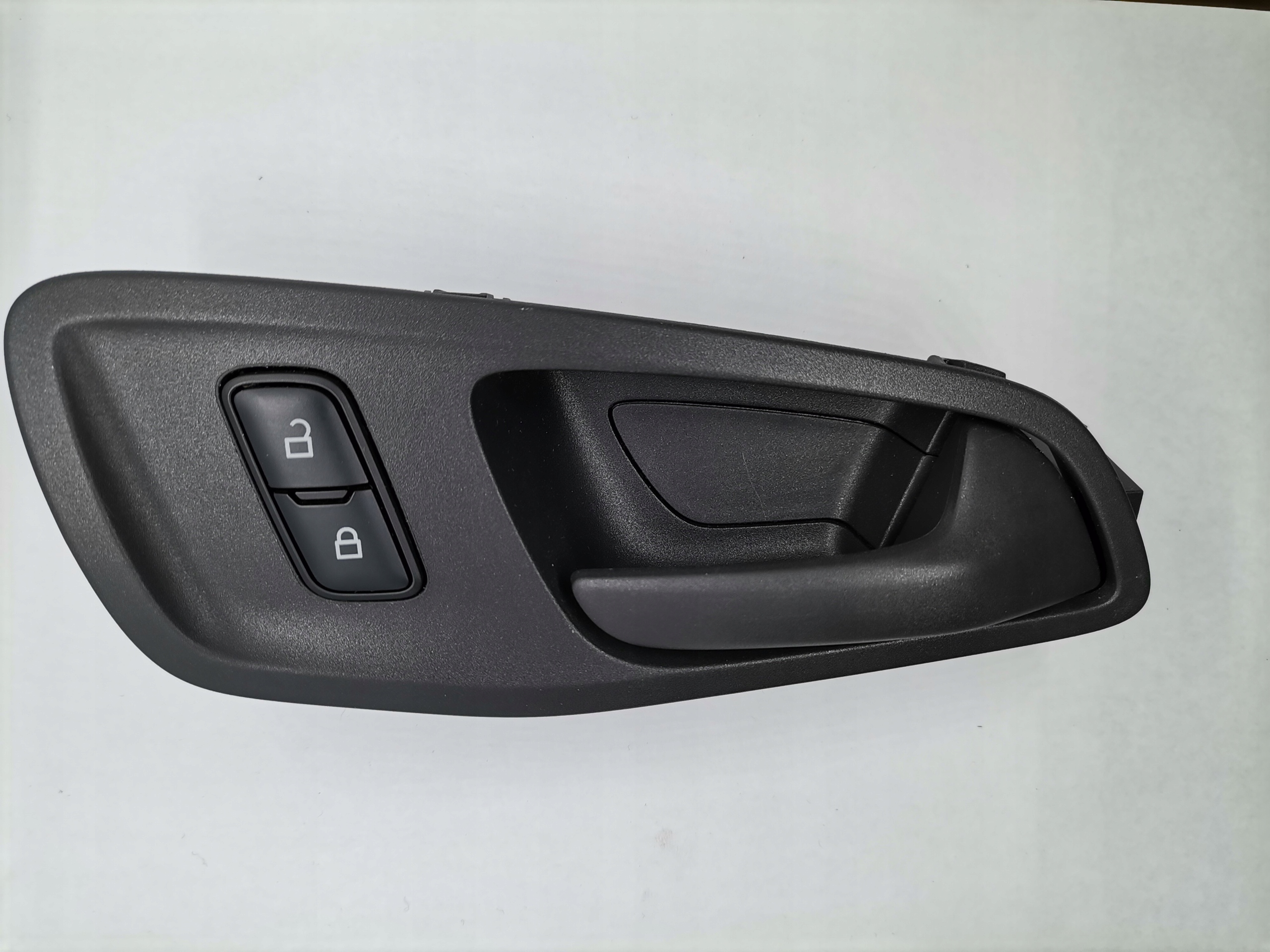 BK21-V22600-AD - Ручка внутрішня права FORD TRANSIT MK8 14ROK-